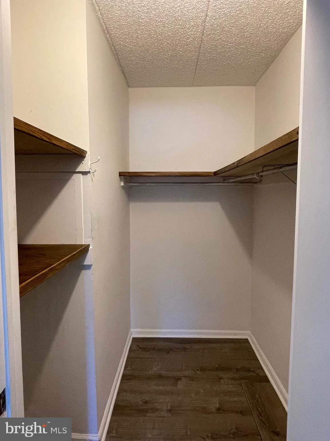 Chesterbrook, Pennsylvania 19087, United States, 2 Bedrooms Bedrooms, ,2 BathroomsBathrooms,Residential,Active,205814