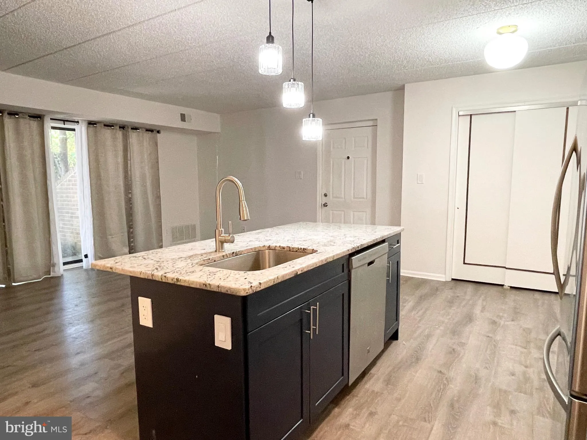 Chesterbrook, Pennsylvania 19087, United States, 2 Bedrooms Bedrooms, ,2 BathroomsBathrooms,Residential,Active,205814