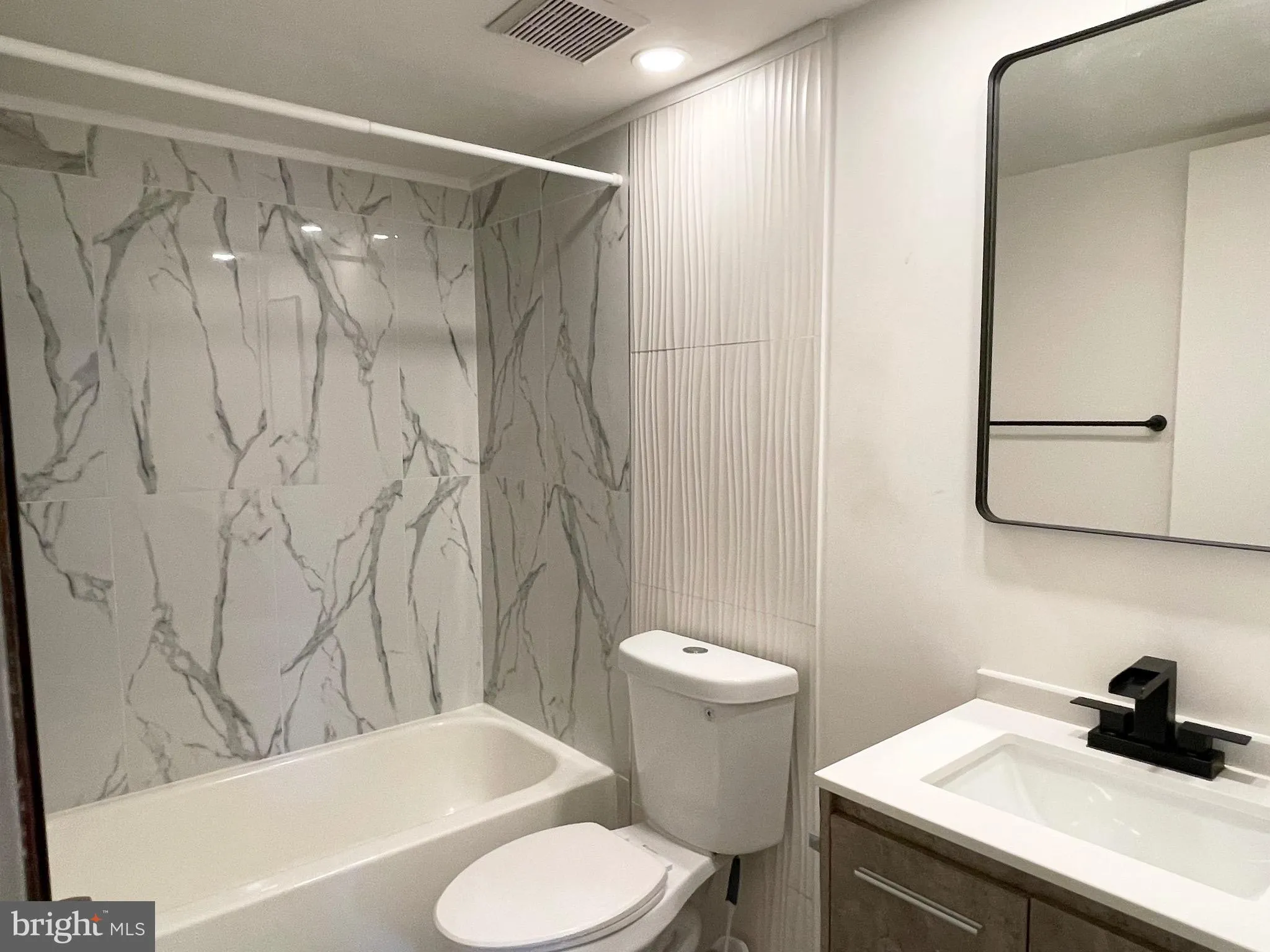 Chesterbrook, Pennsylvania 19087, United States, 2 Bedrooms Bedrooms, ,2 BathroomsBathrooms,Residential,Active,205814