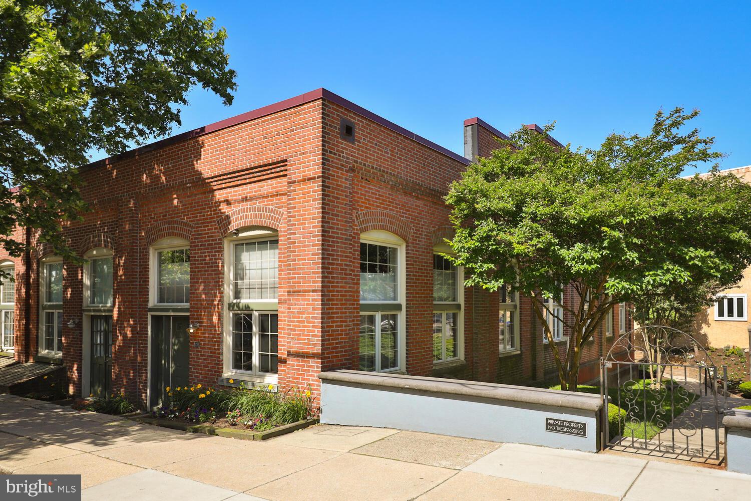 ART MUSEUM AREA - Residential