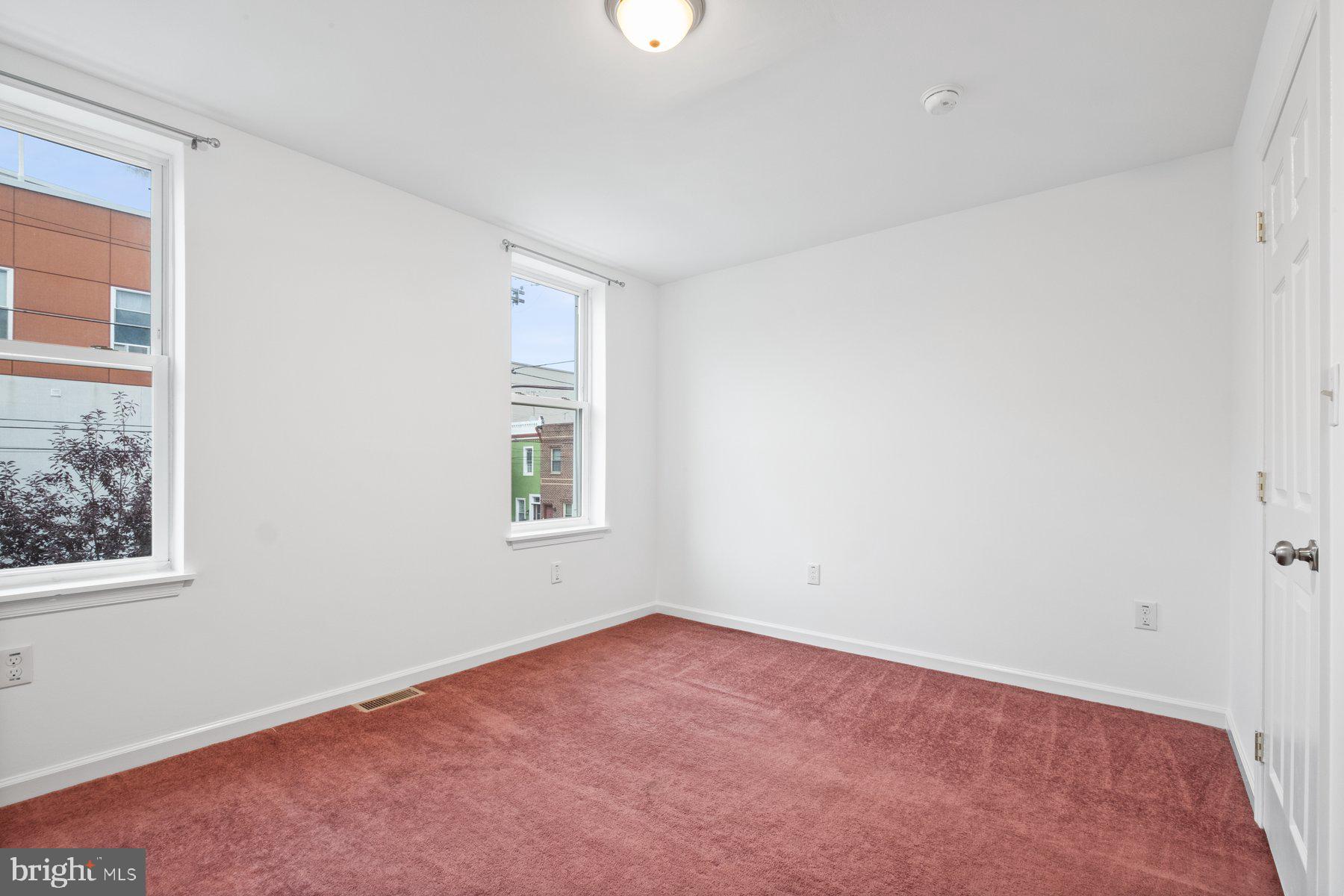 POINT BREEZE - Residential