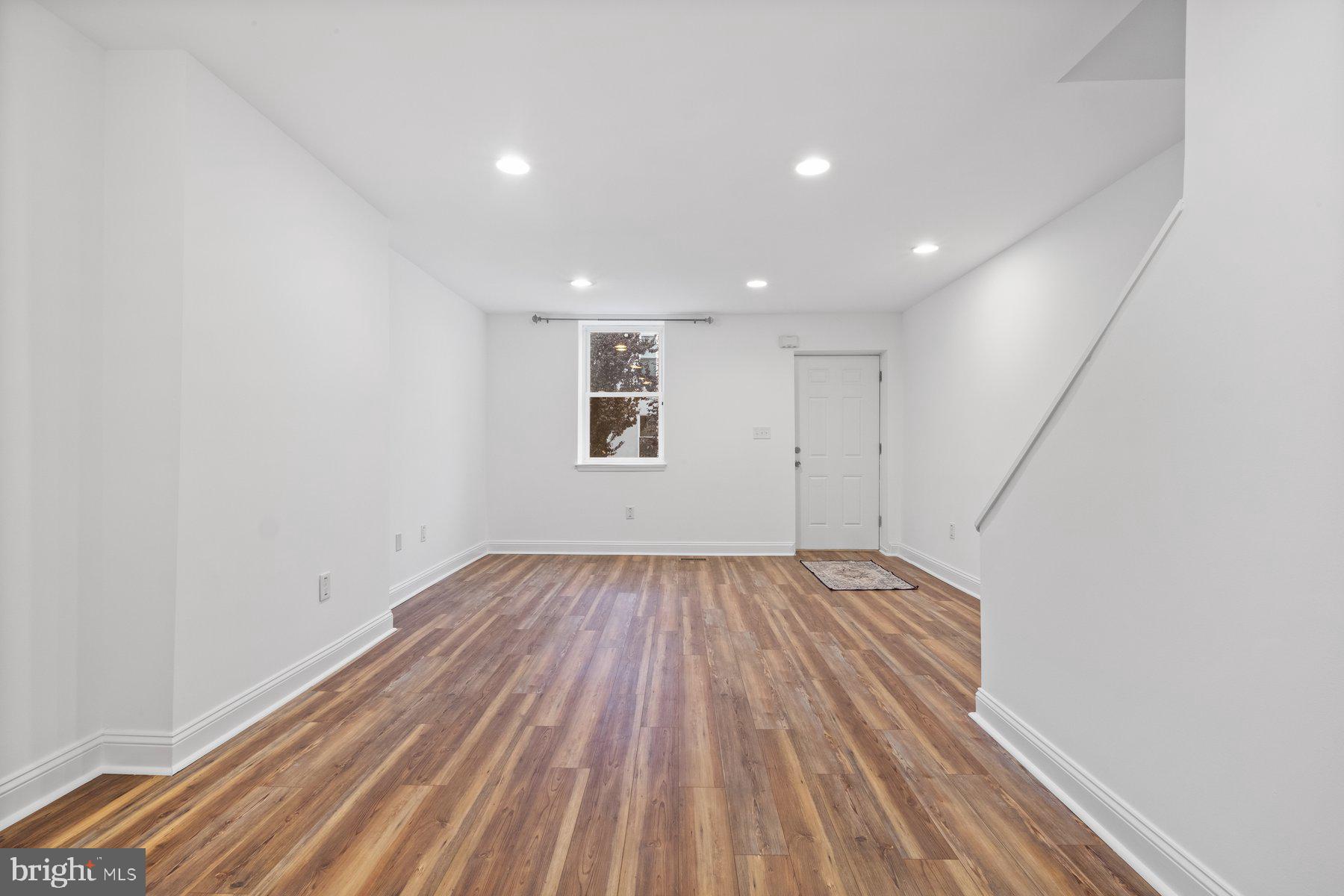 POINT BREEZE - Residential