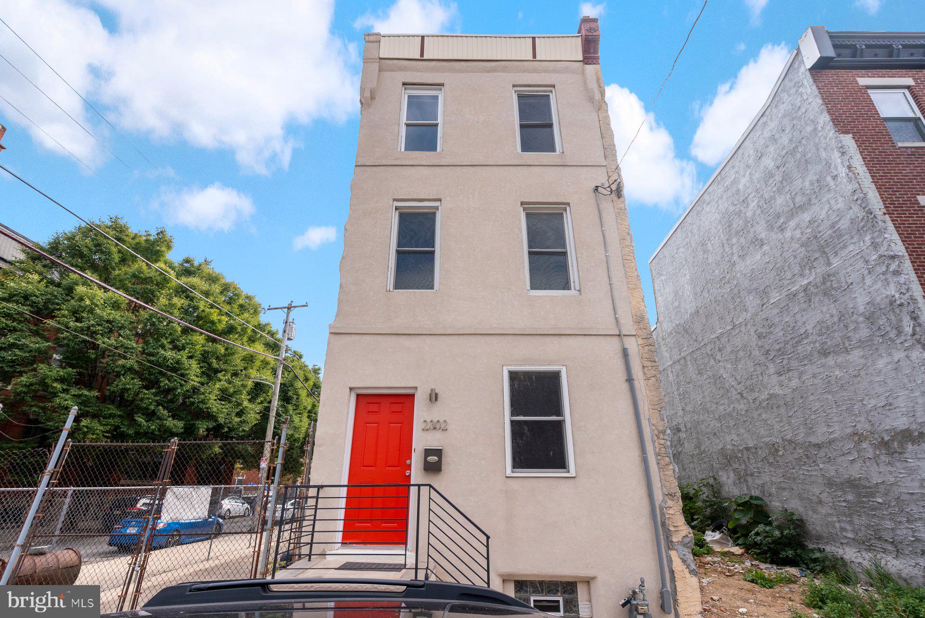 POINT BREEZE - Residential