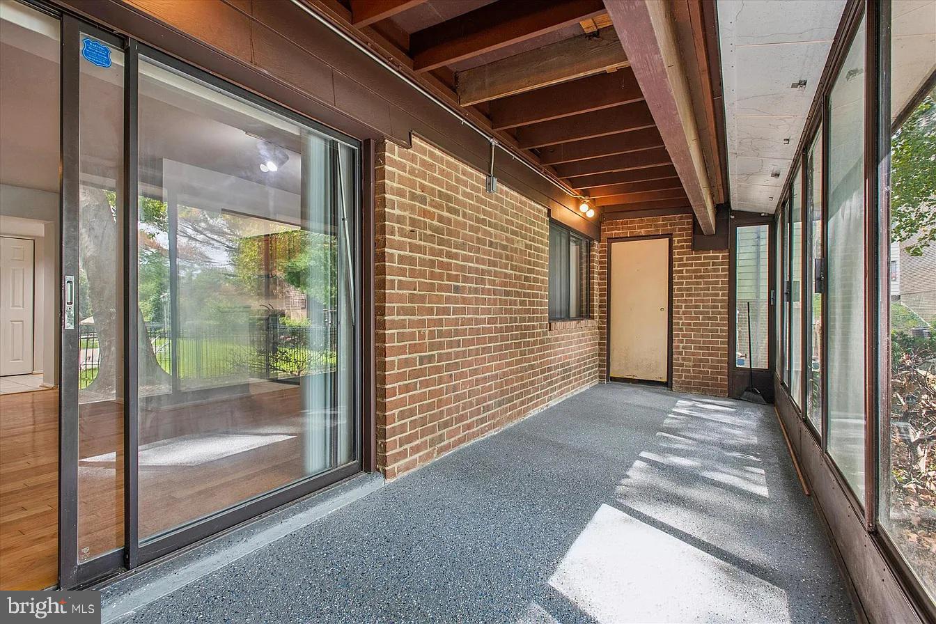 ROCKLAND RUN - Residential