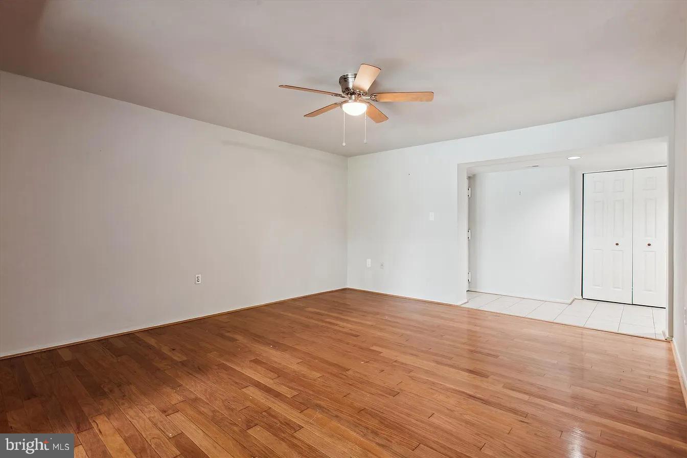 ROCKLAND RUN - Residential