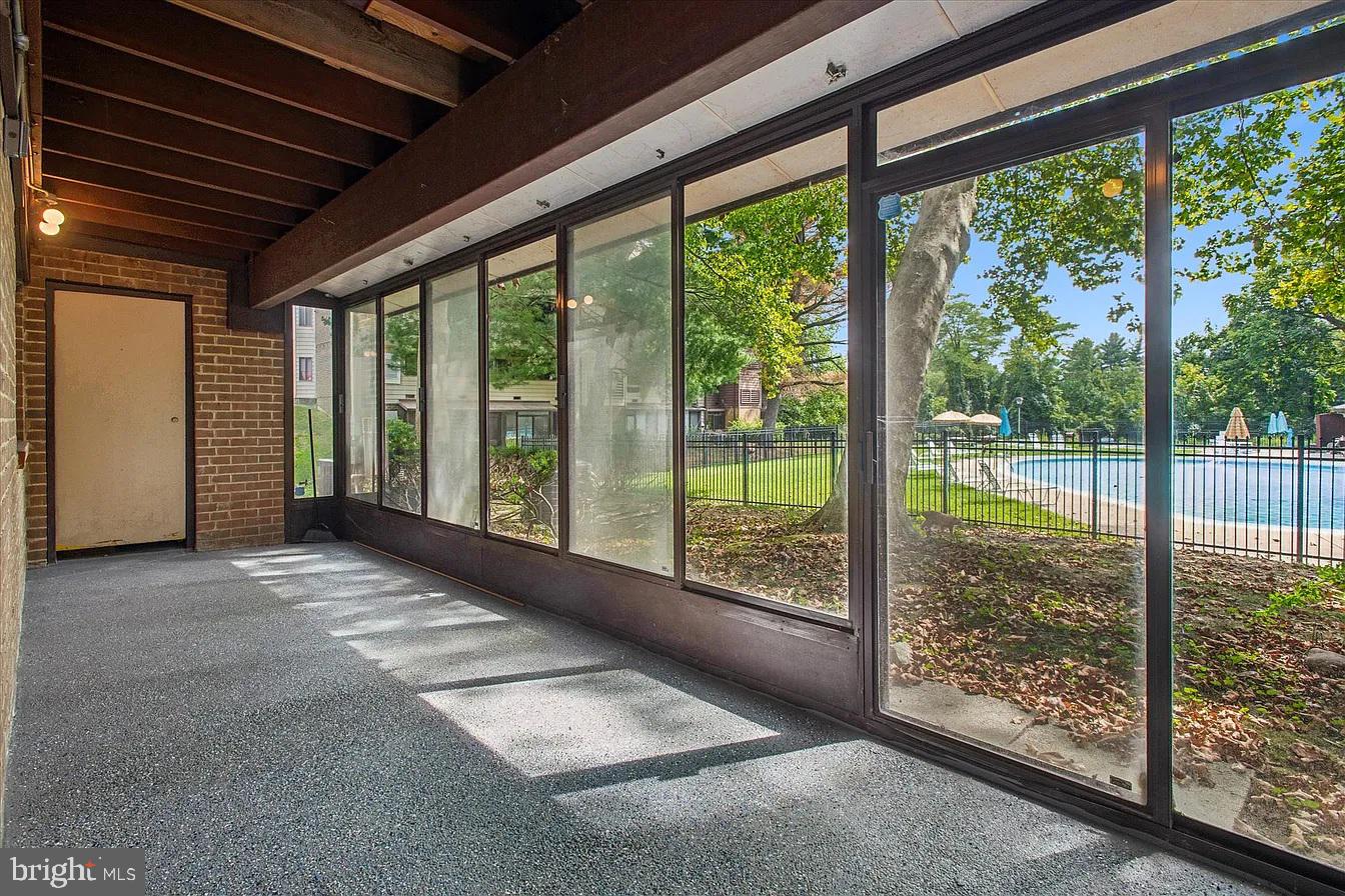 ROCKLAND RUN - Residential