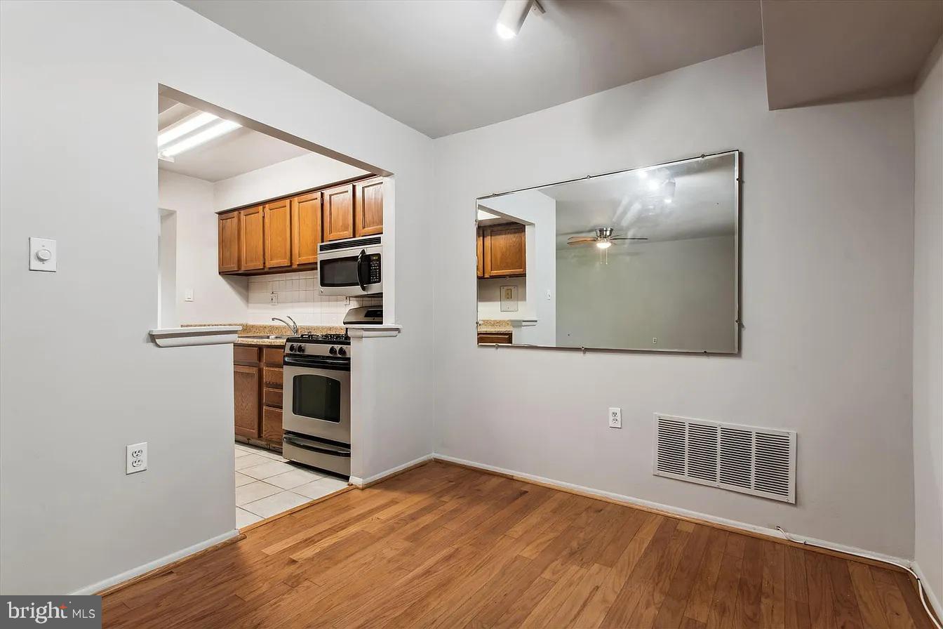 ROCKLAND RUN - Residential