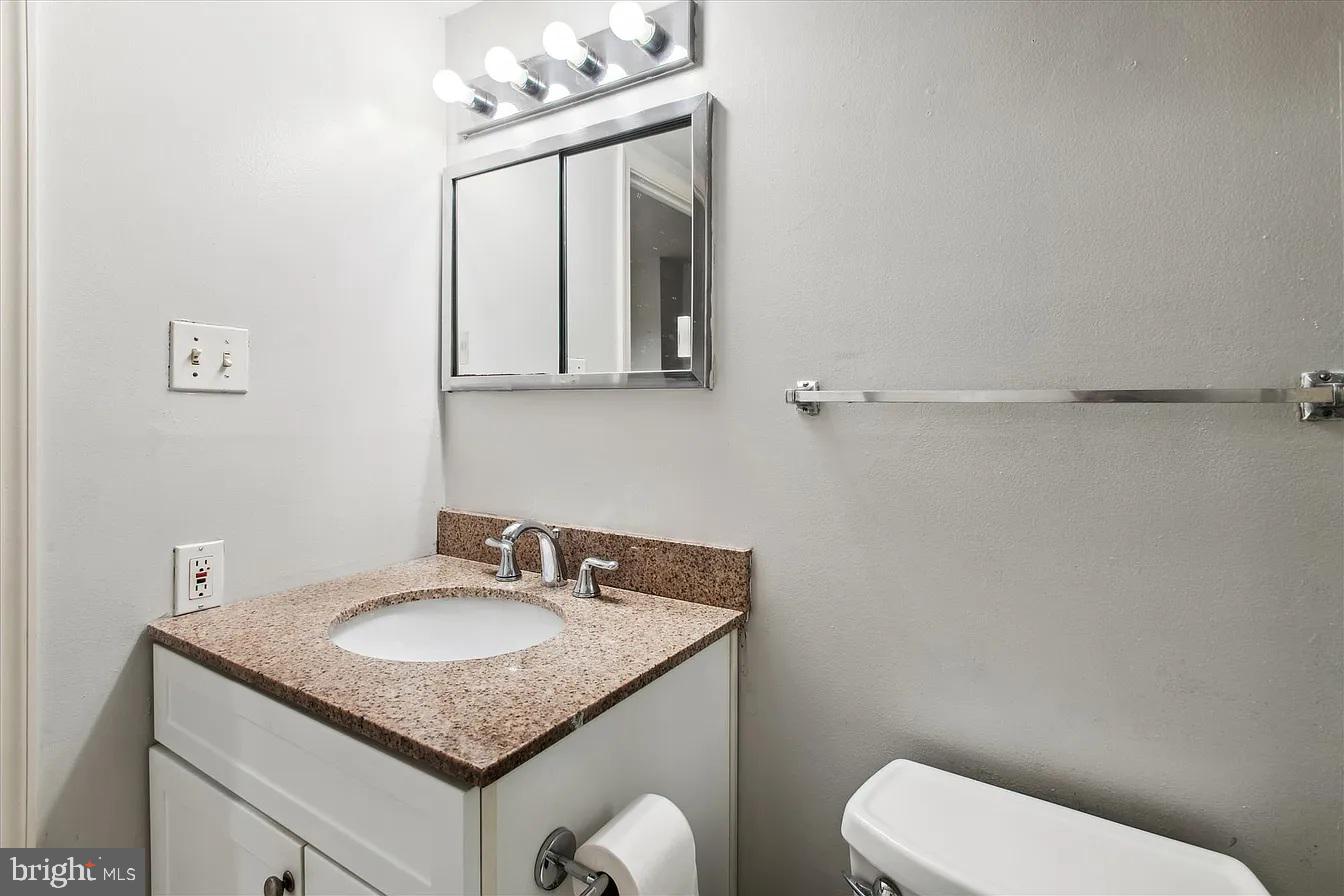 ROCKLAND RUN - Residential