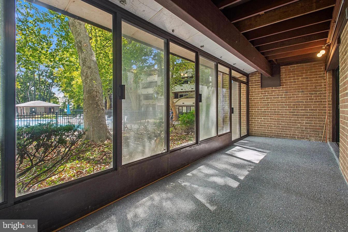 ROCKLAND RUN - Residential