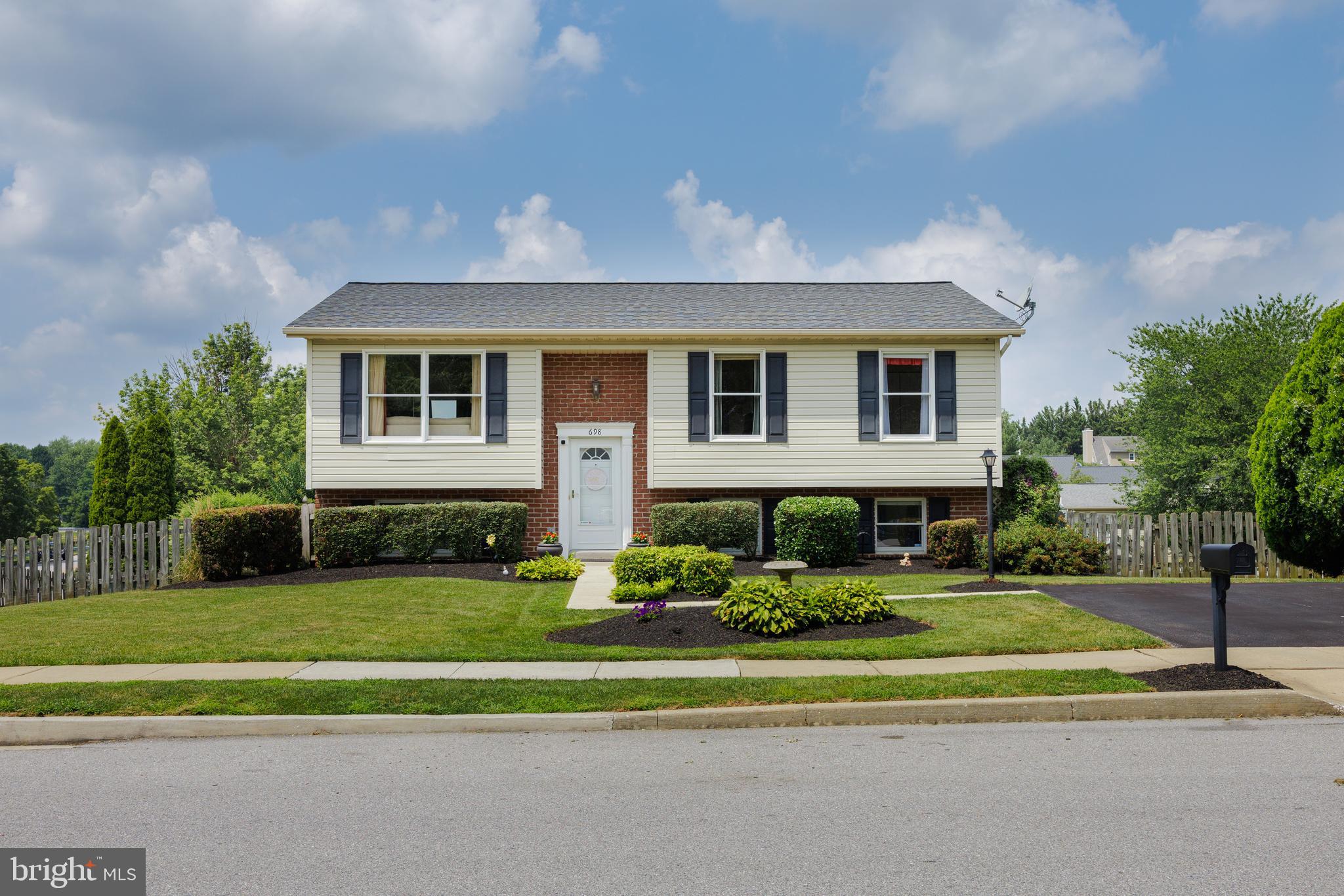 698 JOHAHN DRIVE