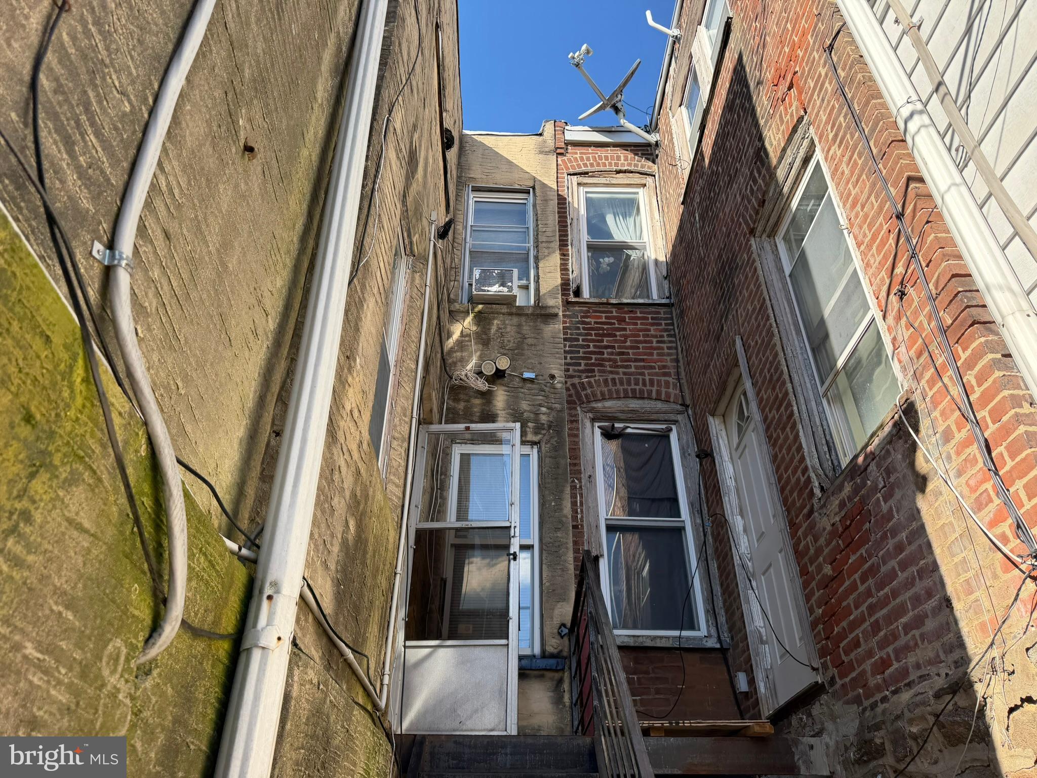 MANTUA - Residential