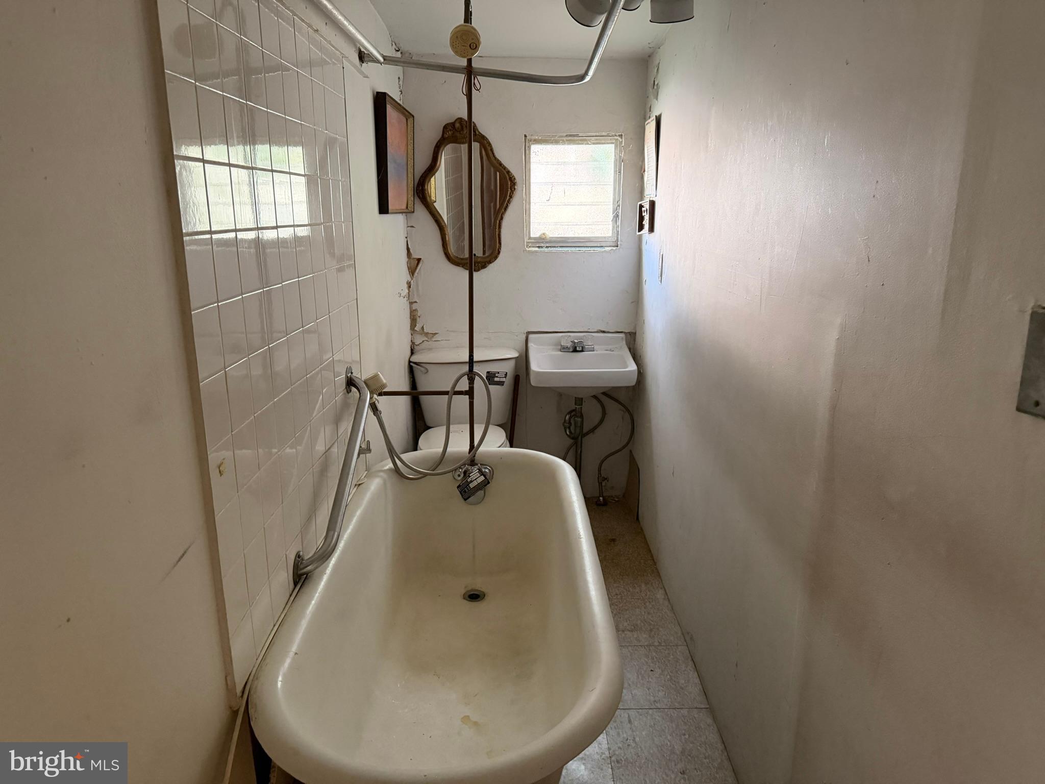 MANTUA - Residential