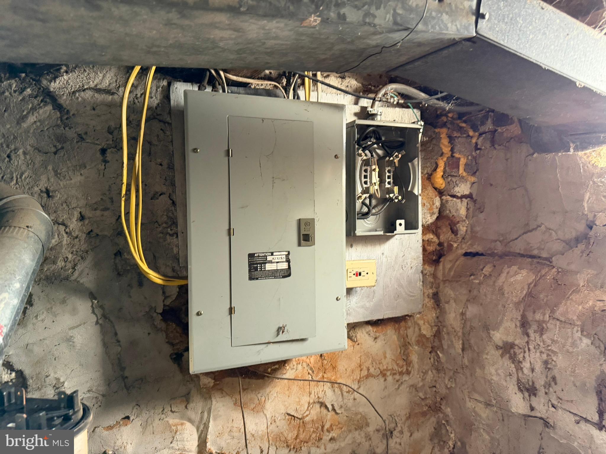 MANTUA - Residential