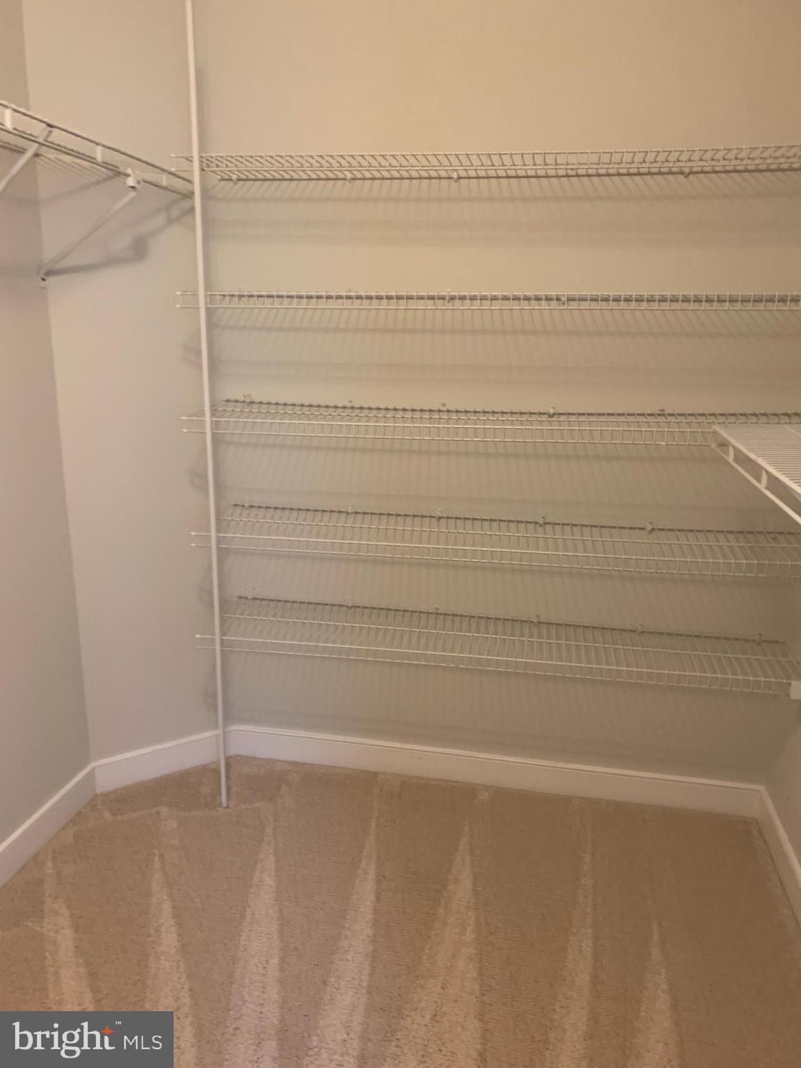 NORTH POTOMAC - Residential Lease