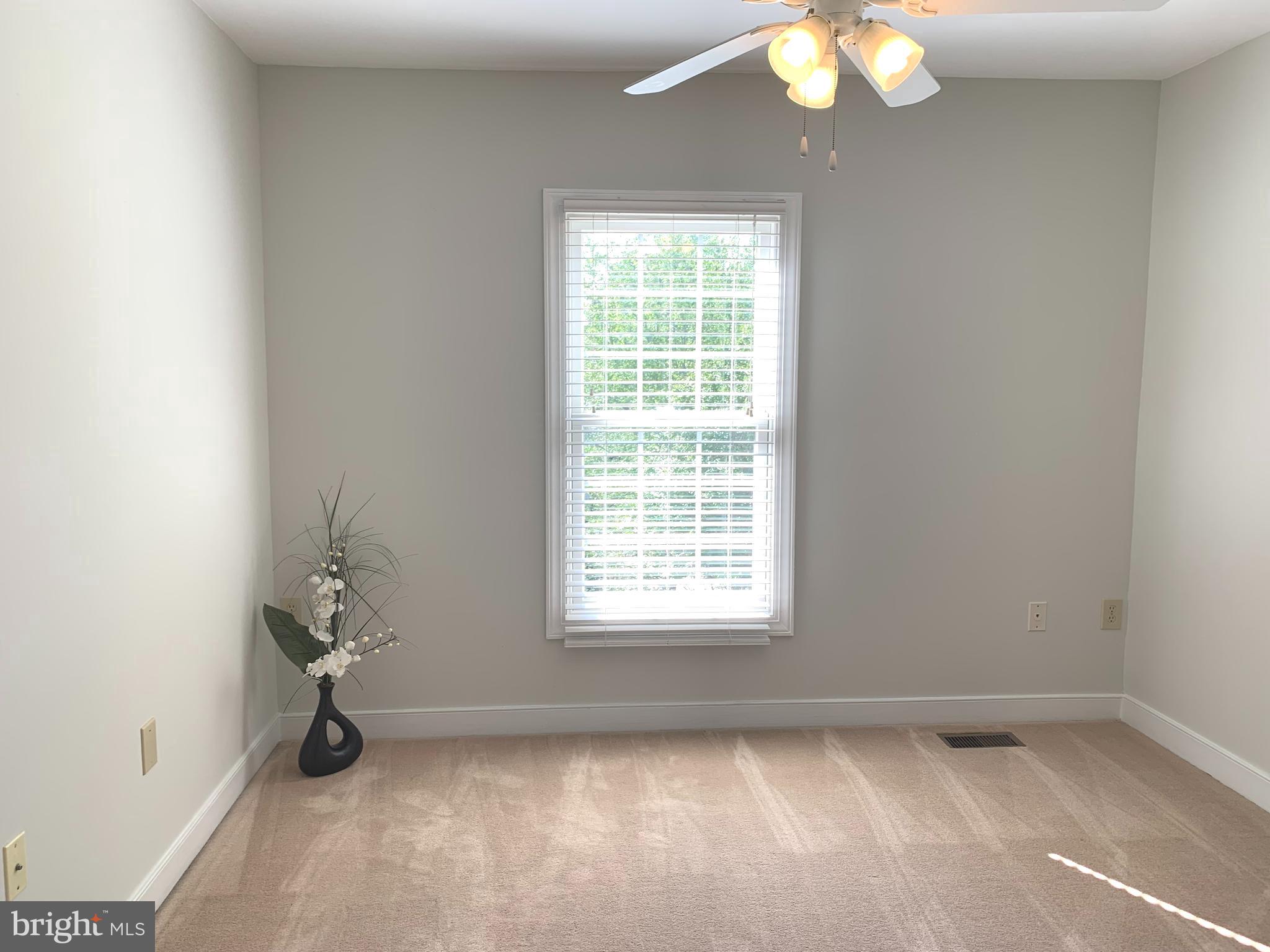 NORTH POTOMAC - Residential Lease