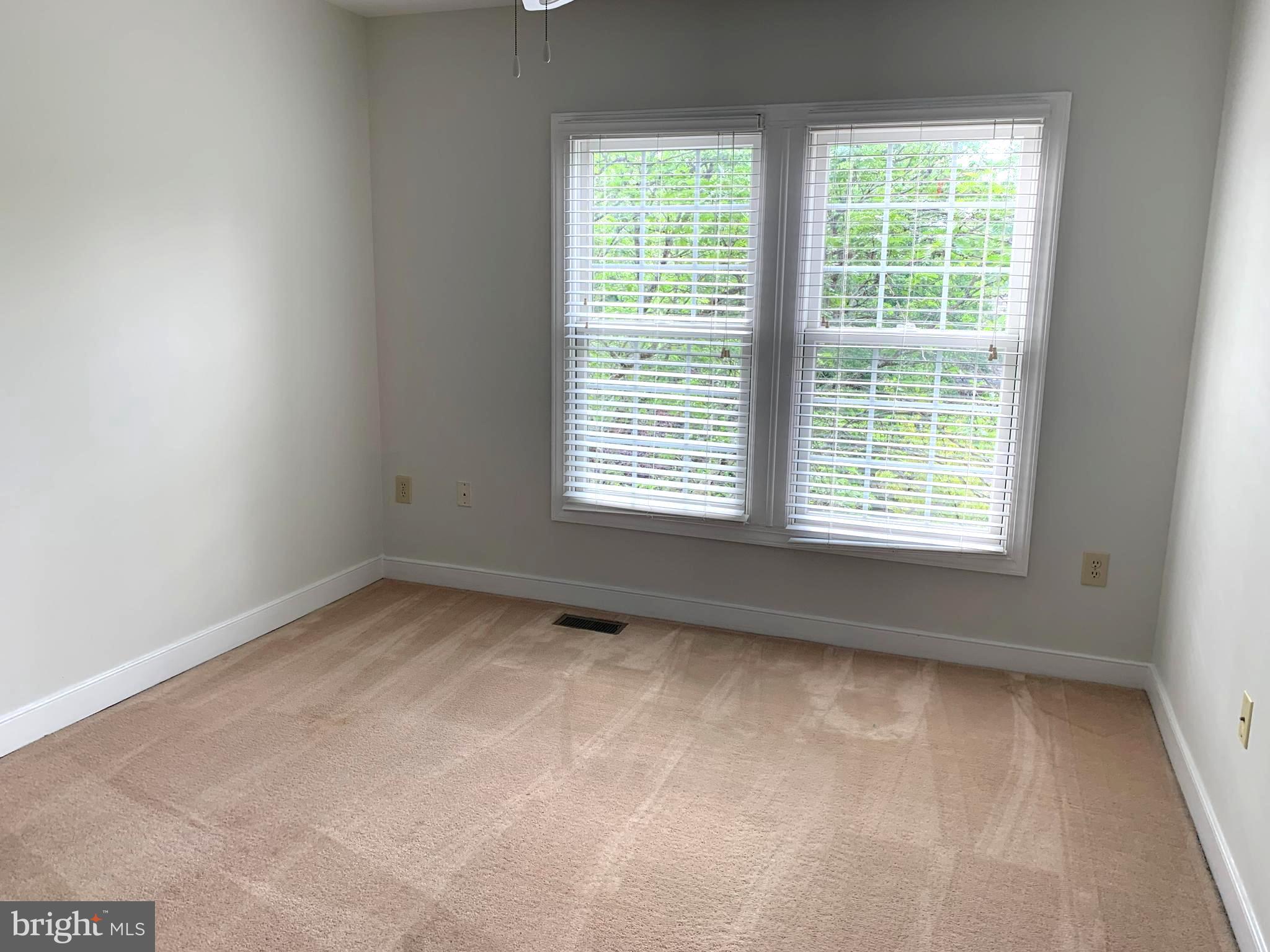 NORTH POTOMAC - Residential Lease