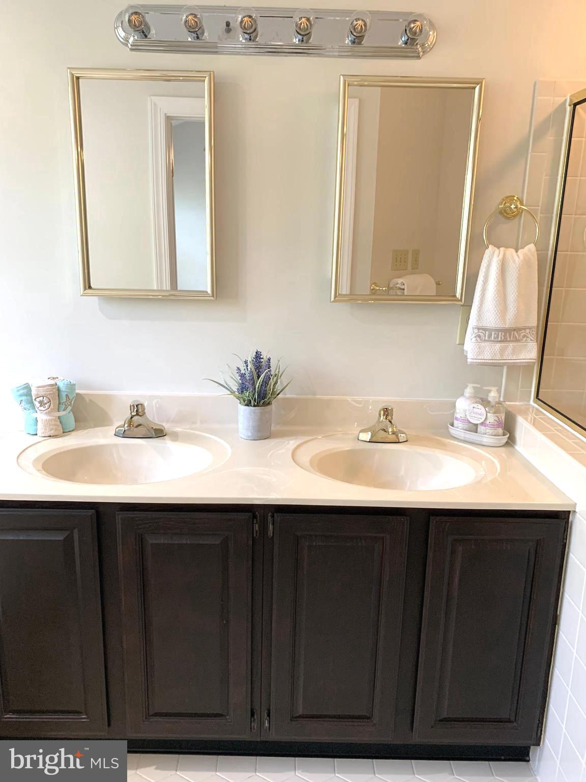 NORTH POTOMAC - Residential Lease