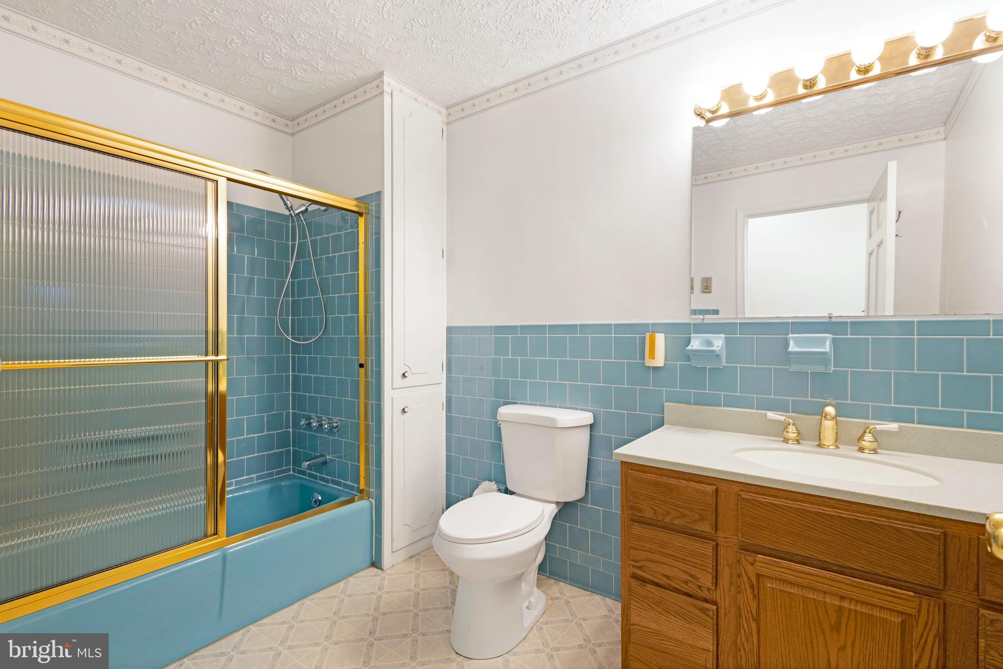 ROLLING FIELDS - Residential