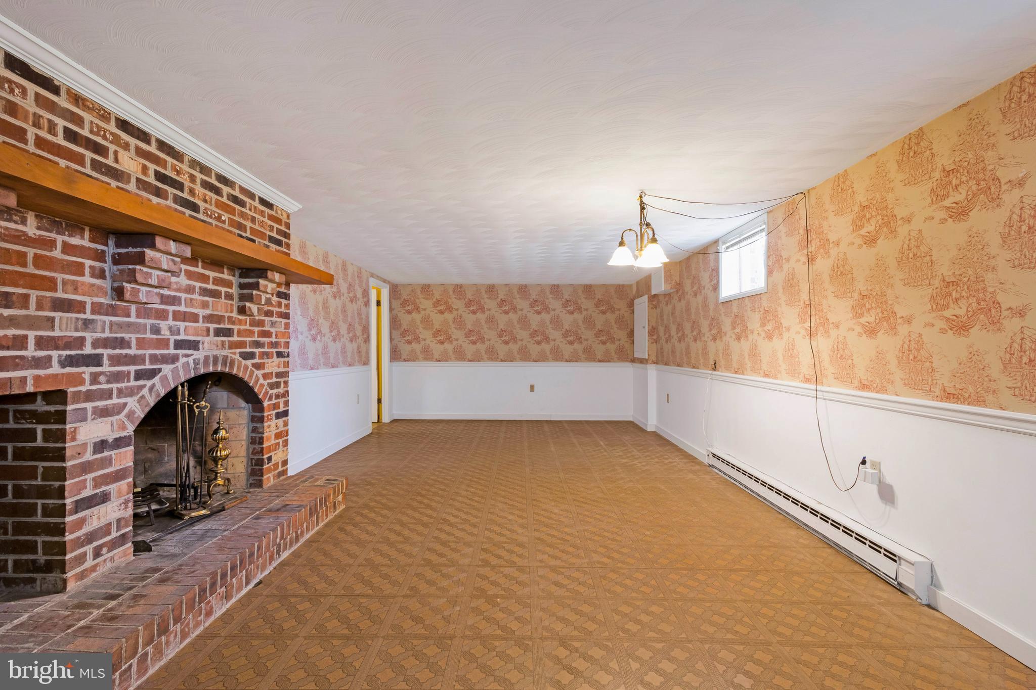 ROLLING FIELDS - Residential