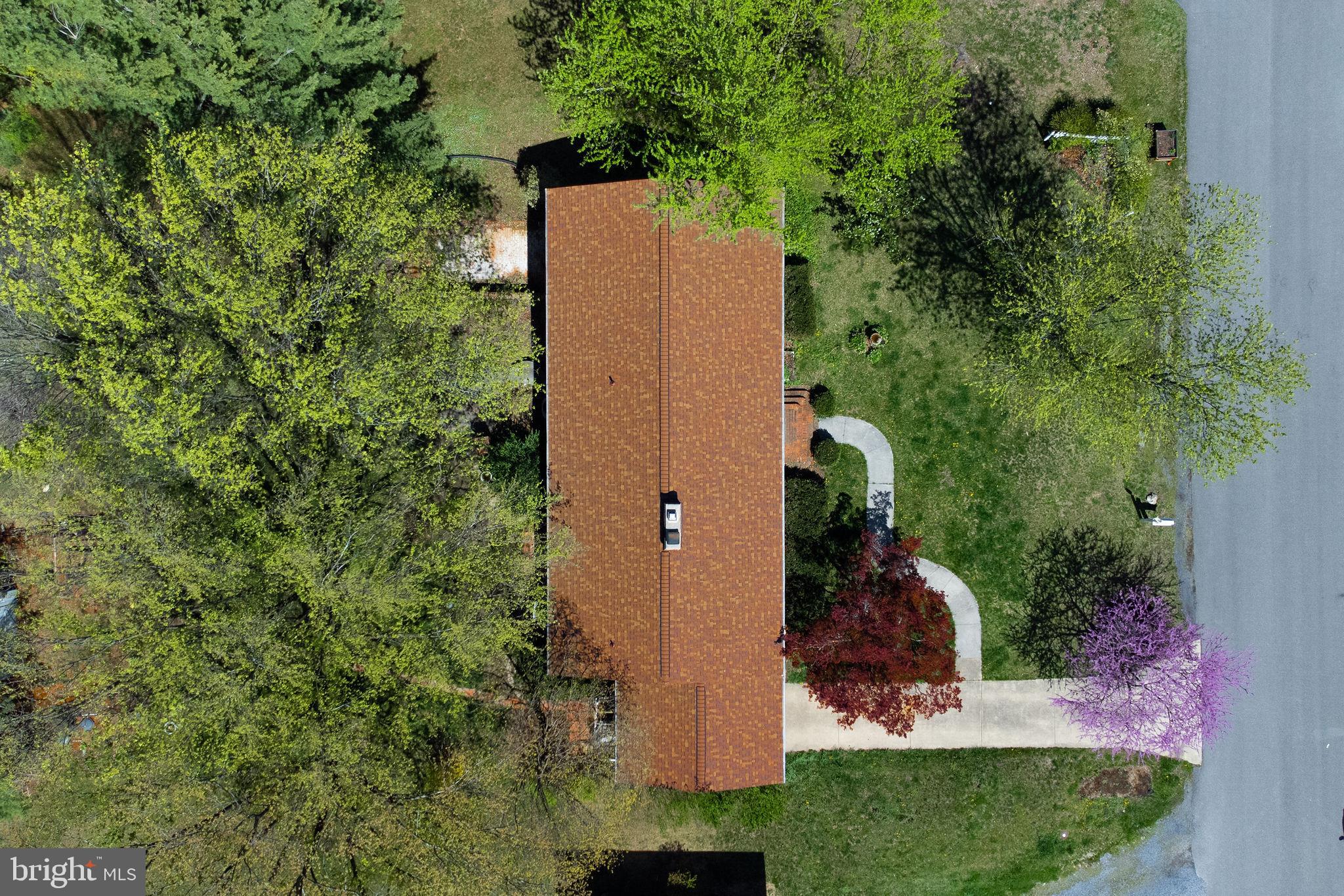 ROLLING FIELDS - Residential