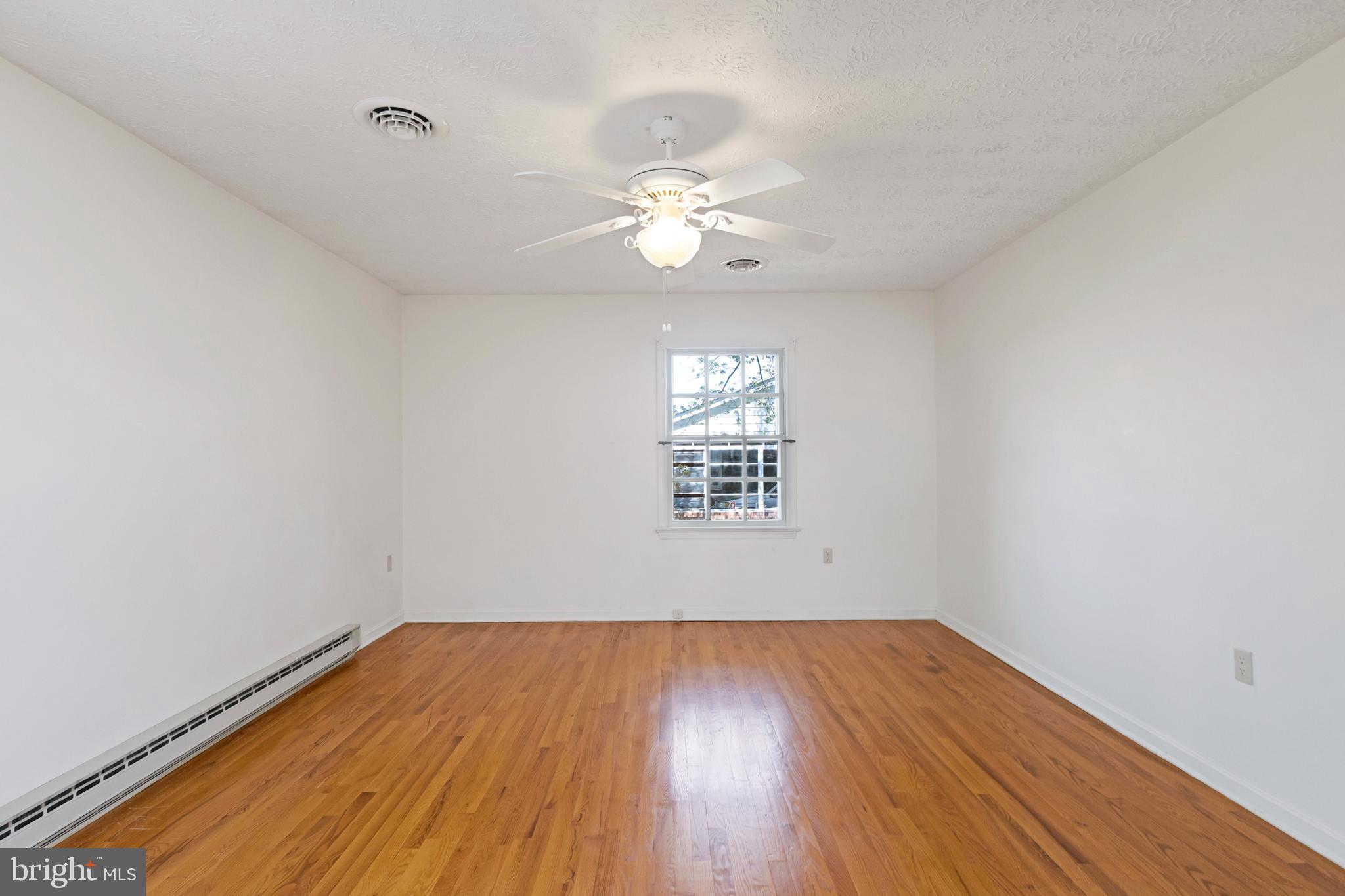 ROLLING FIELDS - Residential