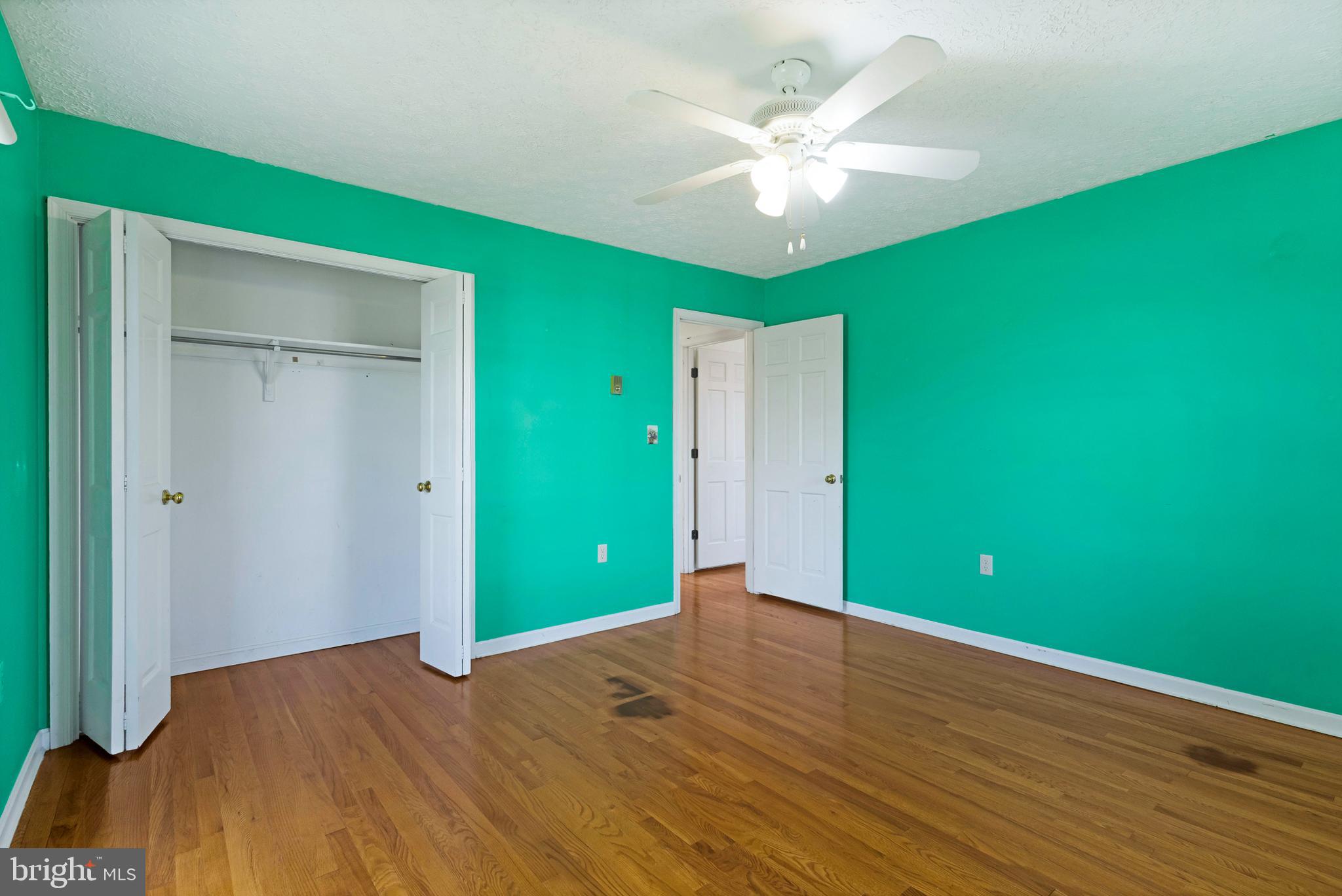 ROLLING FIELDS - Residential