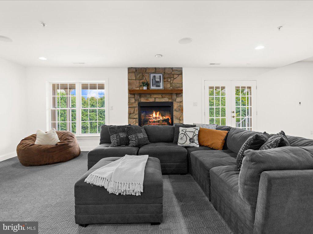 BRANTWOOD - Residential