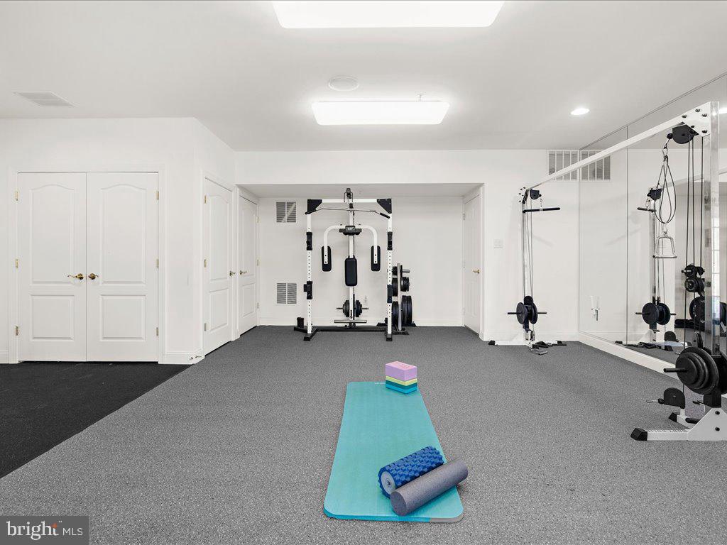 BRANTWOOD - Residential