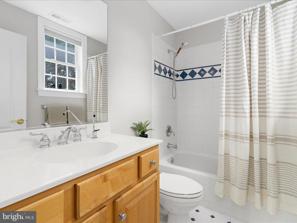 BRANTWOOD - Residential