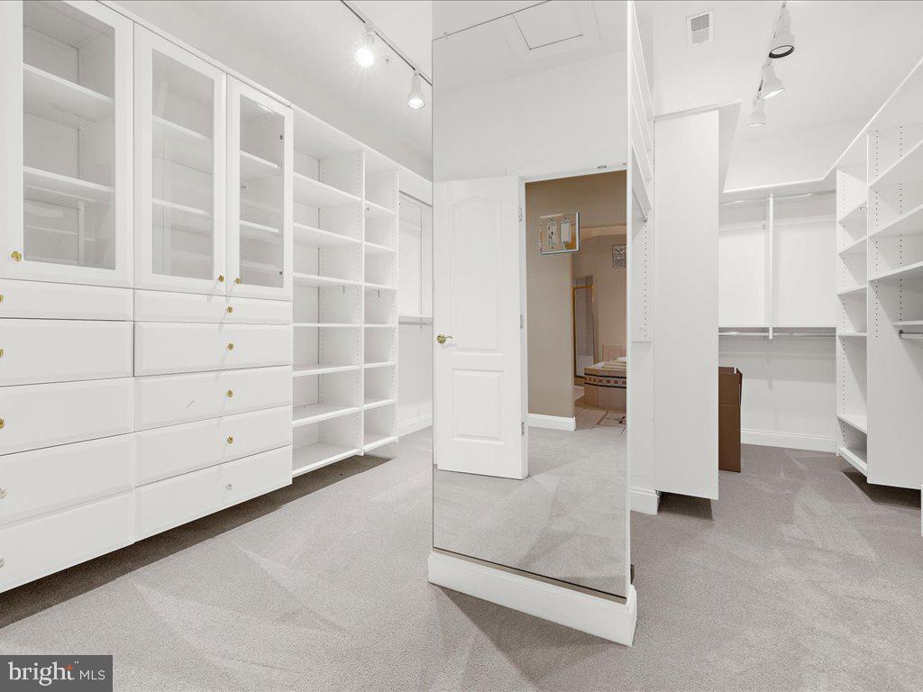 BRANTWOOD - Residential