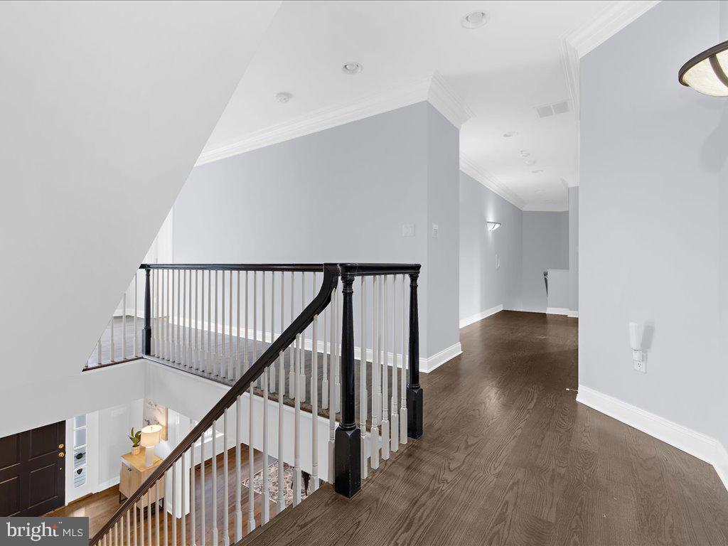 BRANTWOOD - Residential