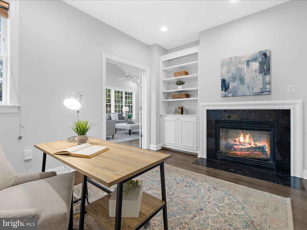 BRANTWOOD - Residential