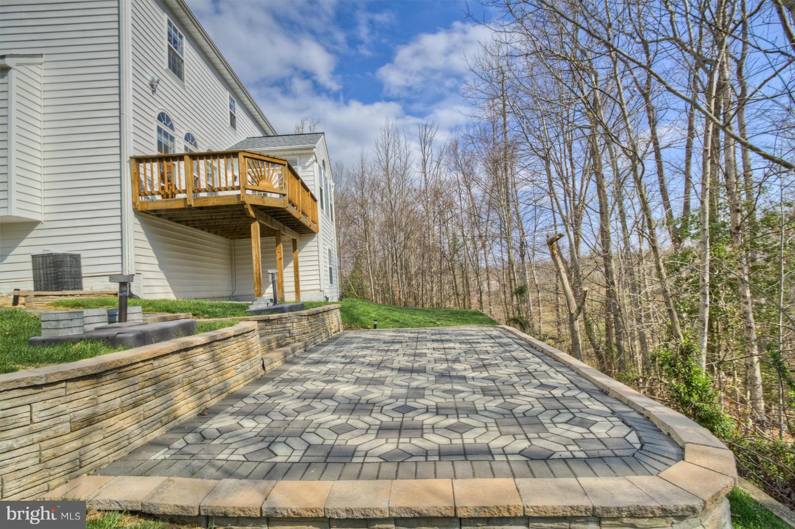 AUTUMN RIDGE - Residential