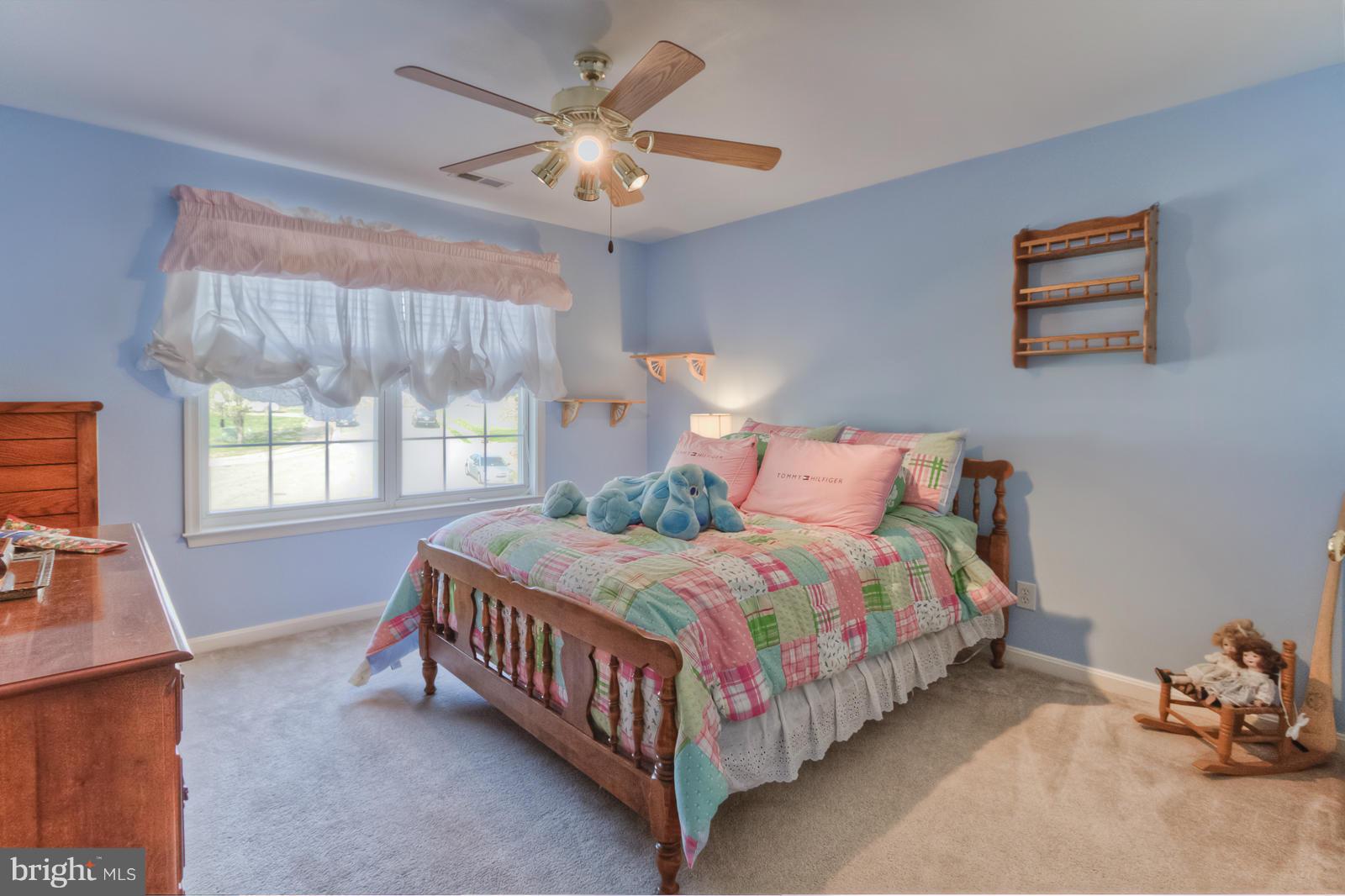 AUTUMN RIDGE - Residential