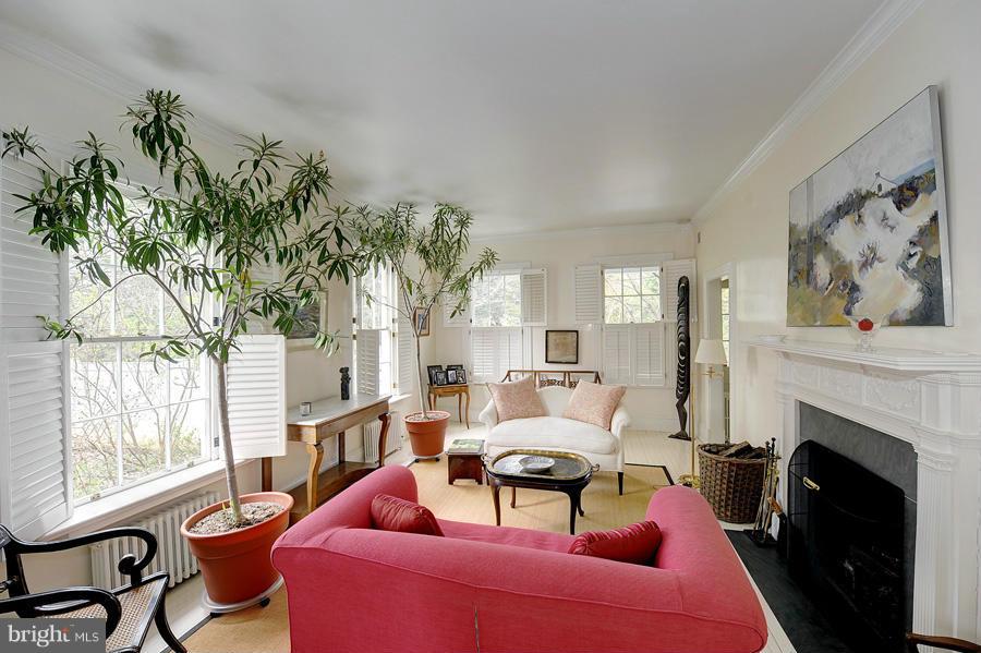 GEORGETOWN - Residential