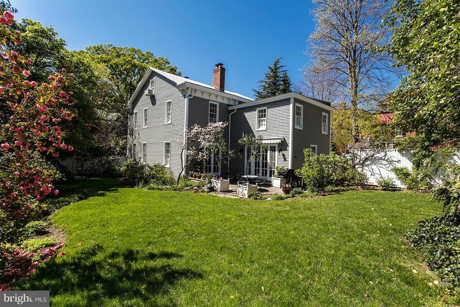 GEORGETOWN - Residential