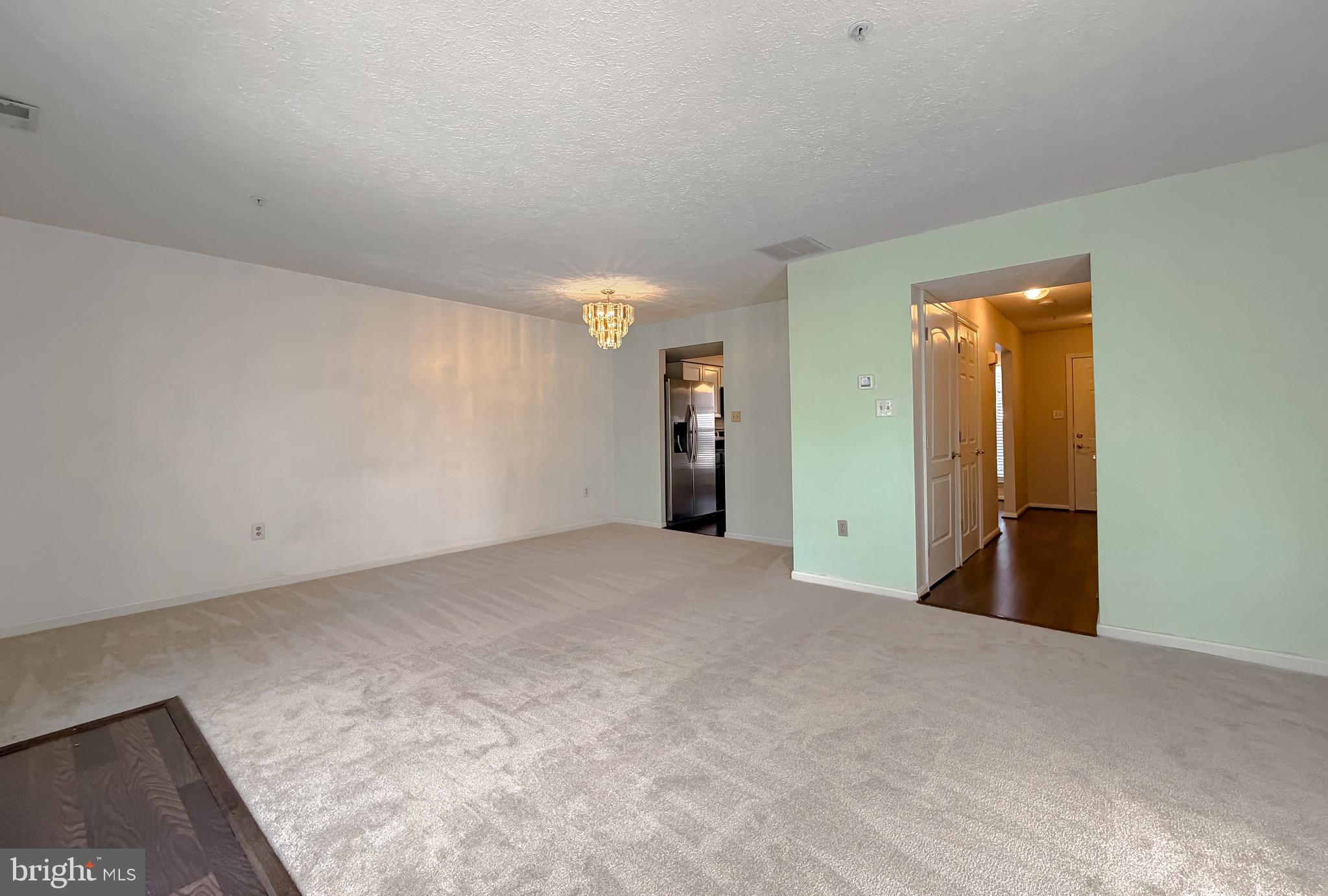 SOUTHGATE CENTER - Residential