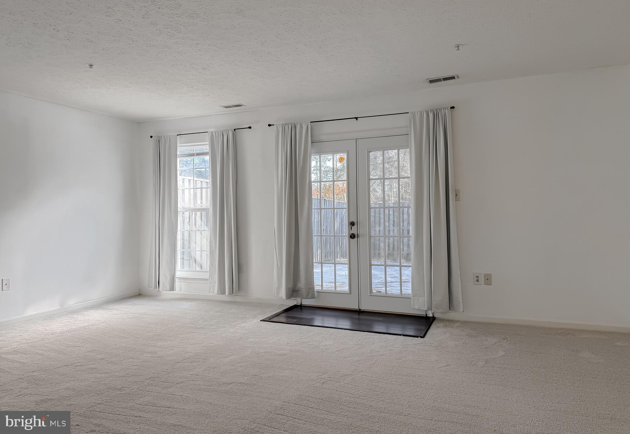 SOUTHGATE CENTER - Residential