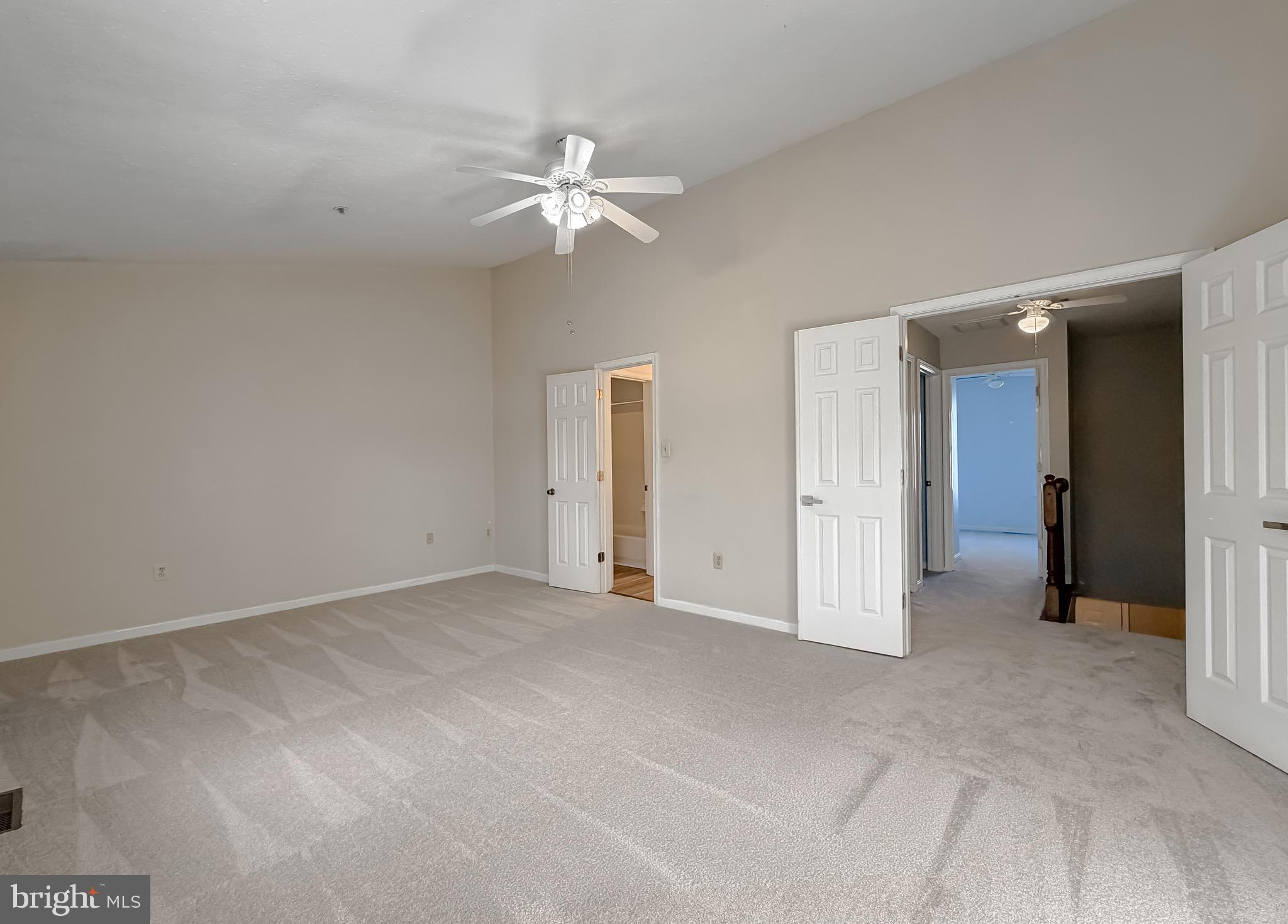 SOUTHGATE CENTER - Residential