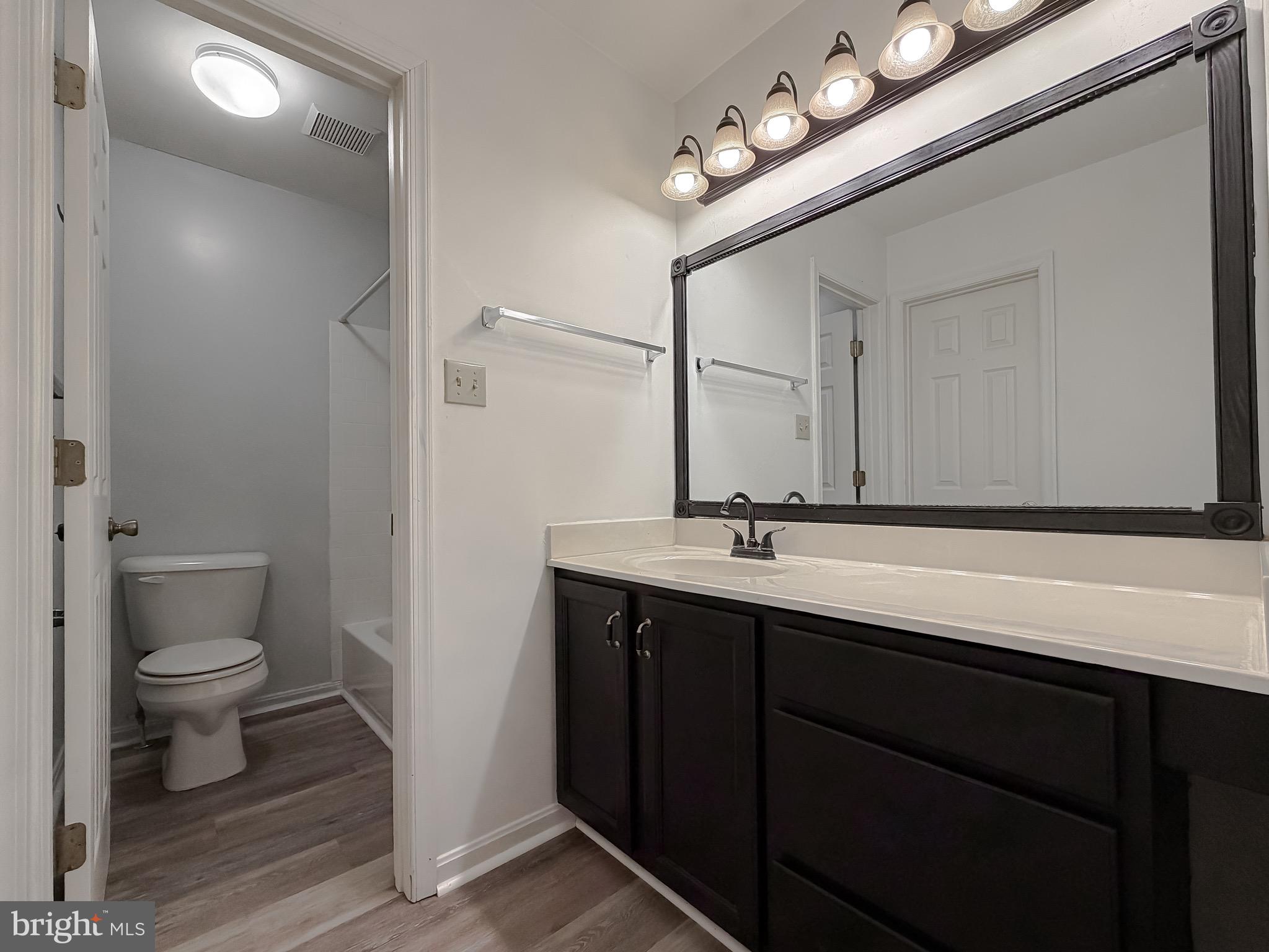 SOUTHGATE CENTER - Residential