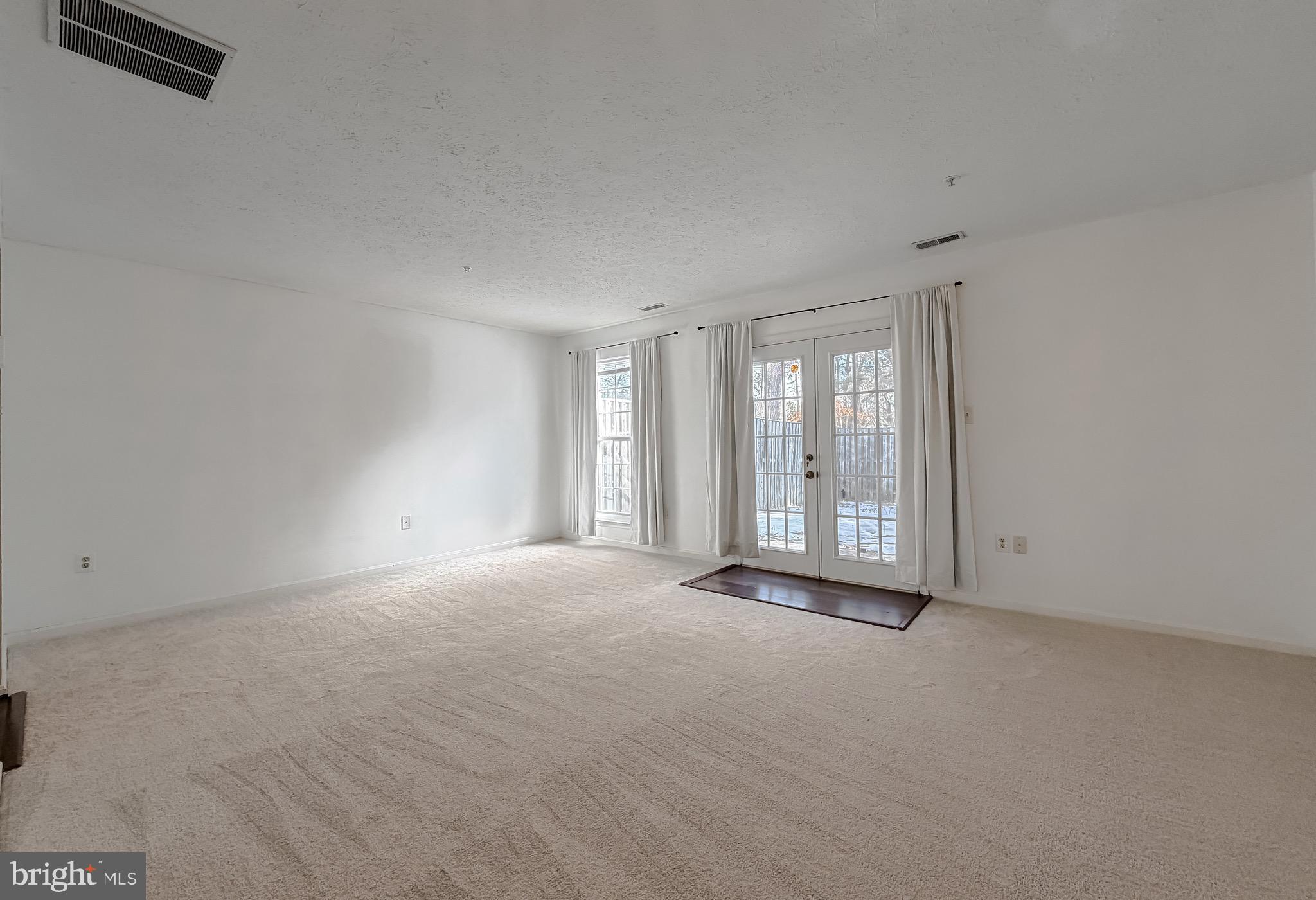 SOUTHGATE CENTER - Residential