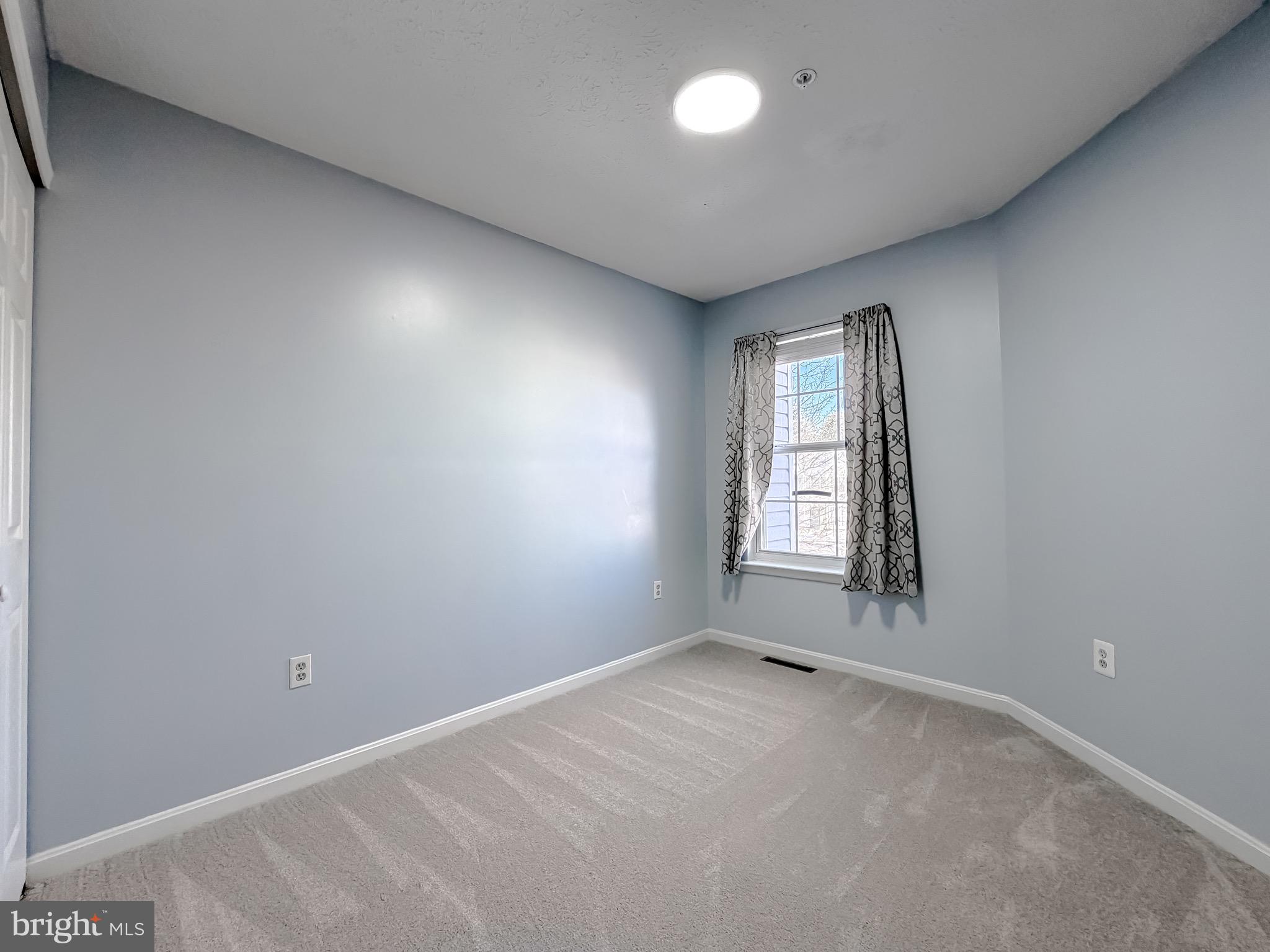 SOUTHGATE CENTER - Residential