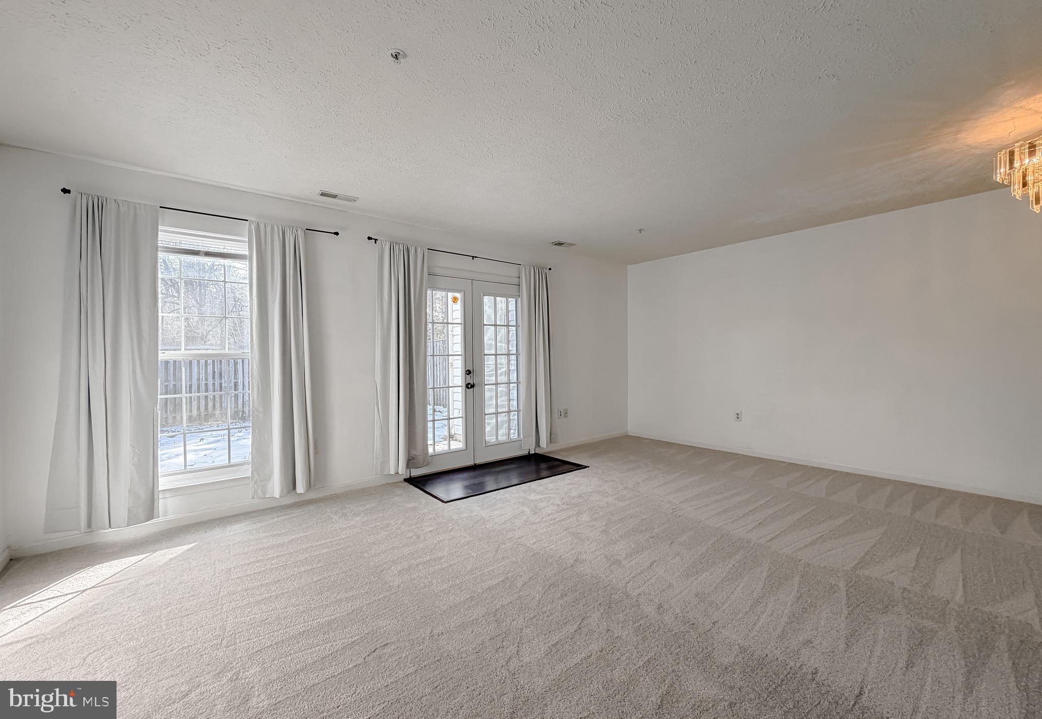 SOUTHGATE CENTER - Residential