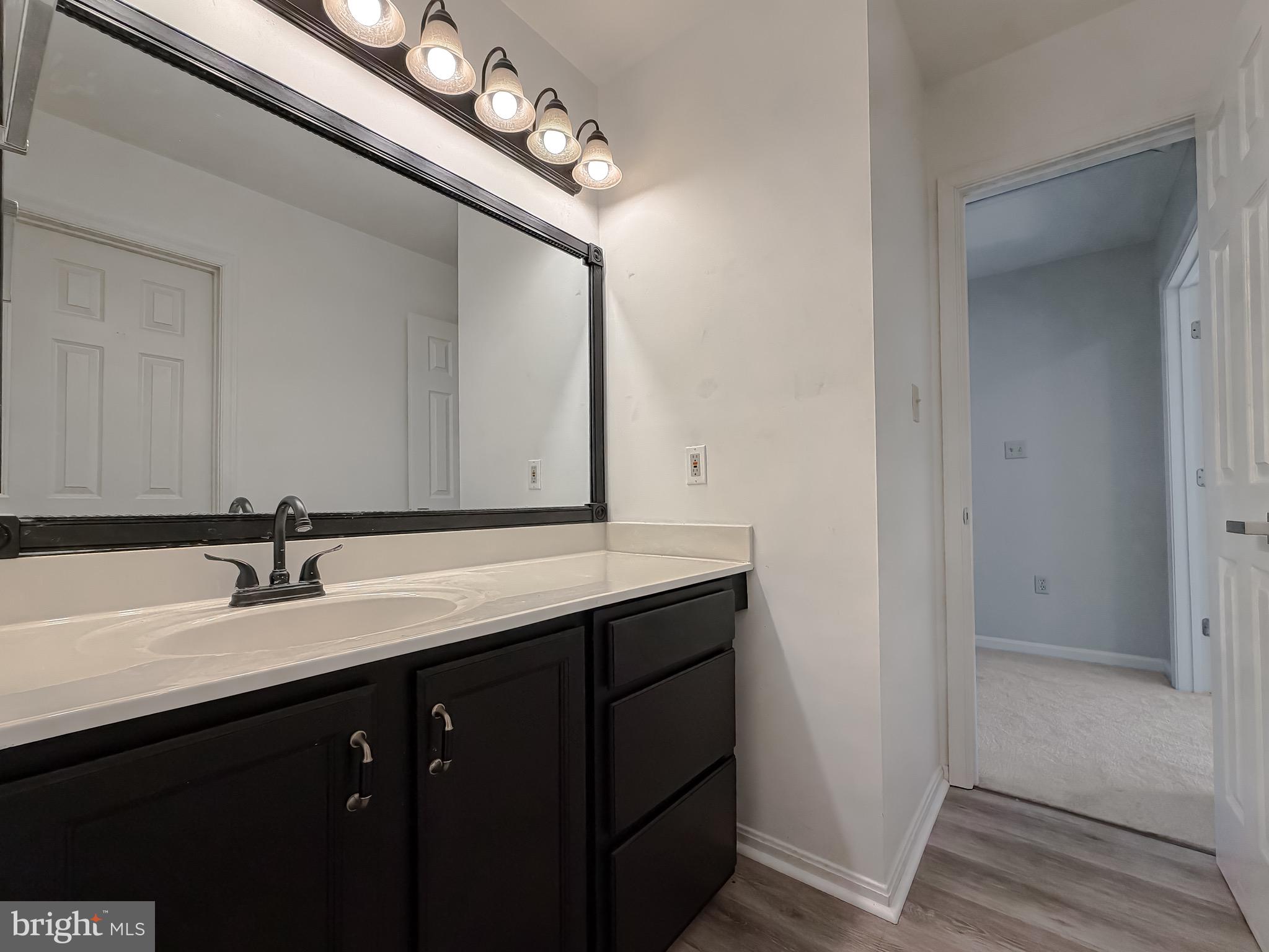 SOUTHGATE CENTER - Residential