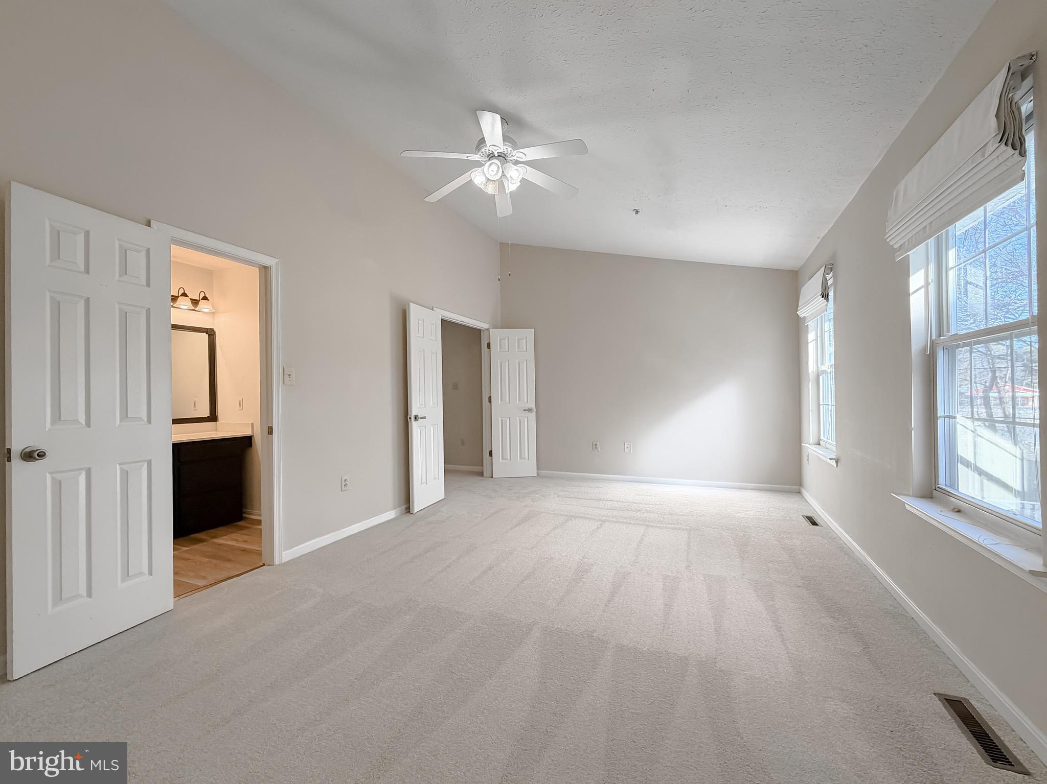 SOUTHGATE CENTER - Residential