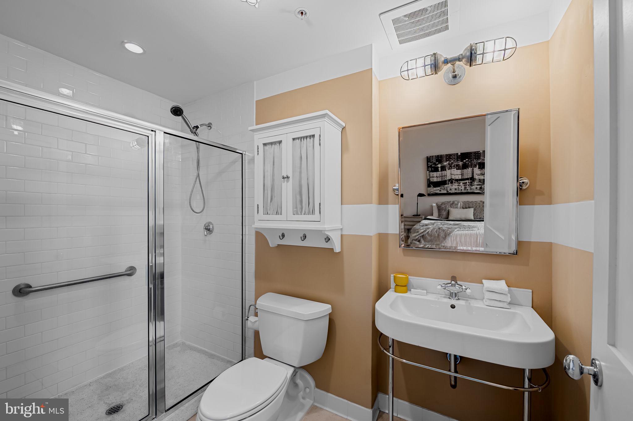 LITTLE ITALY - Residential