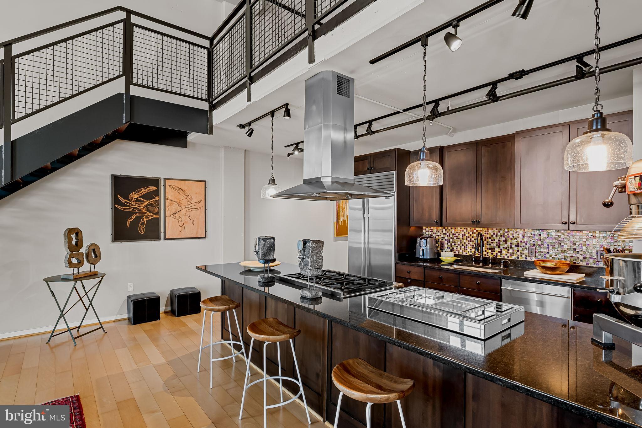 LITTLE ITALY - Residential
