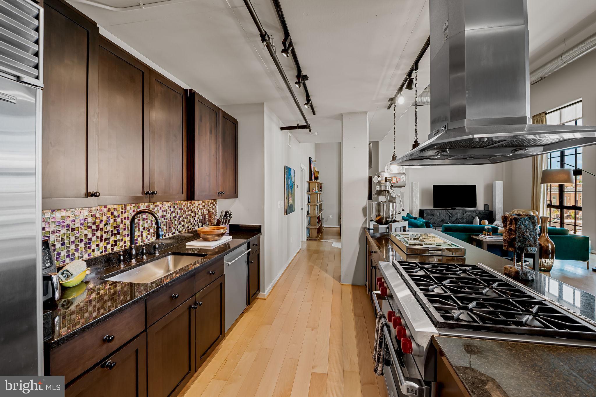 LITTLE ITALY - Residential