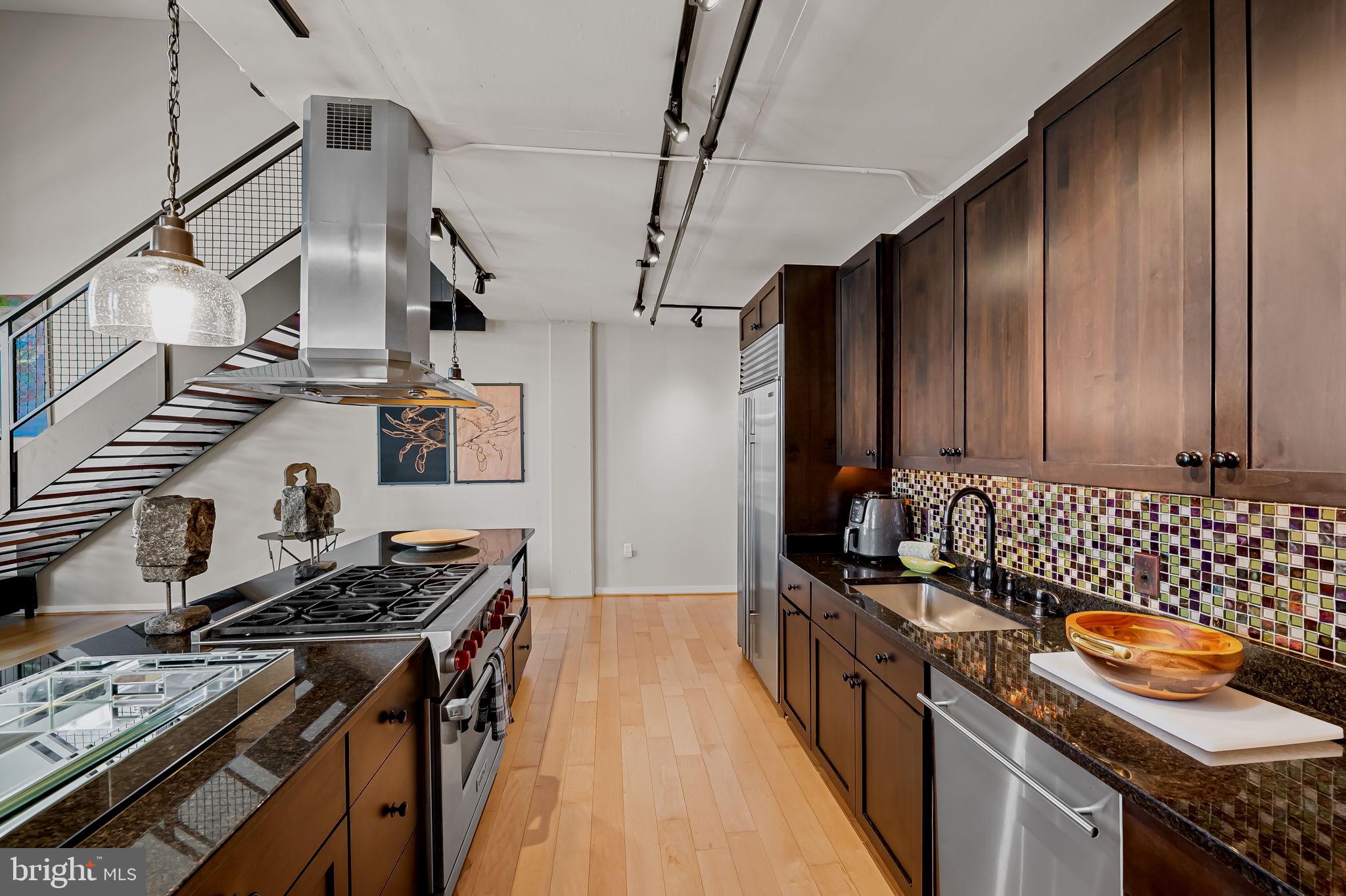 LITTLE ITALY - Residential