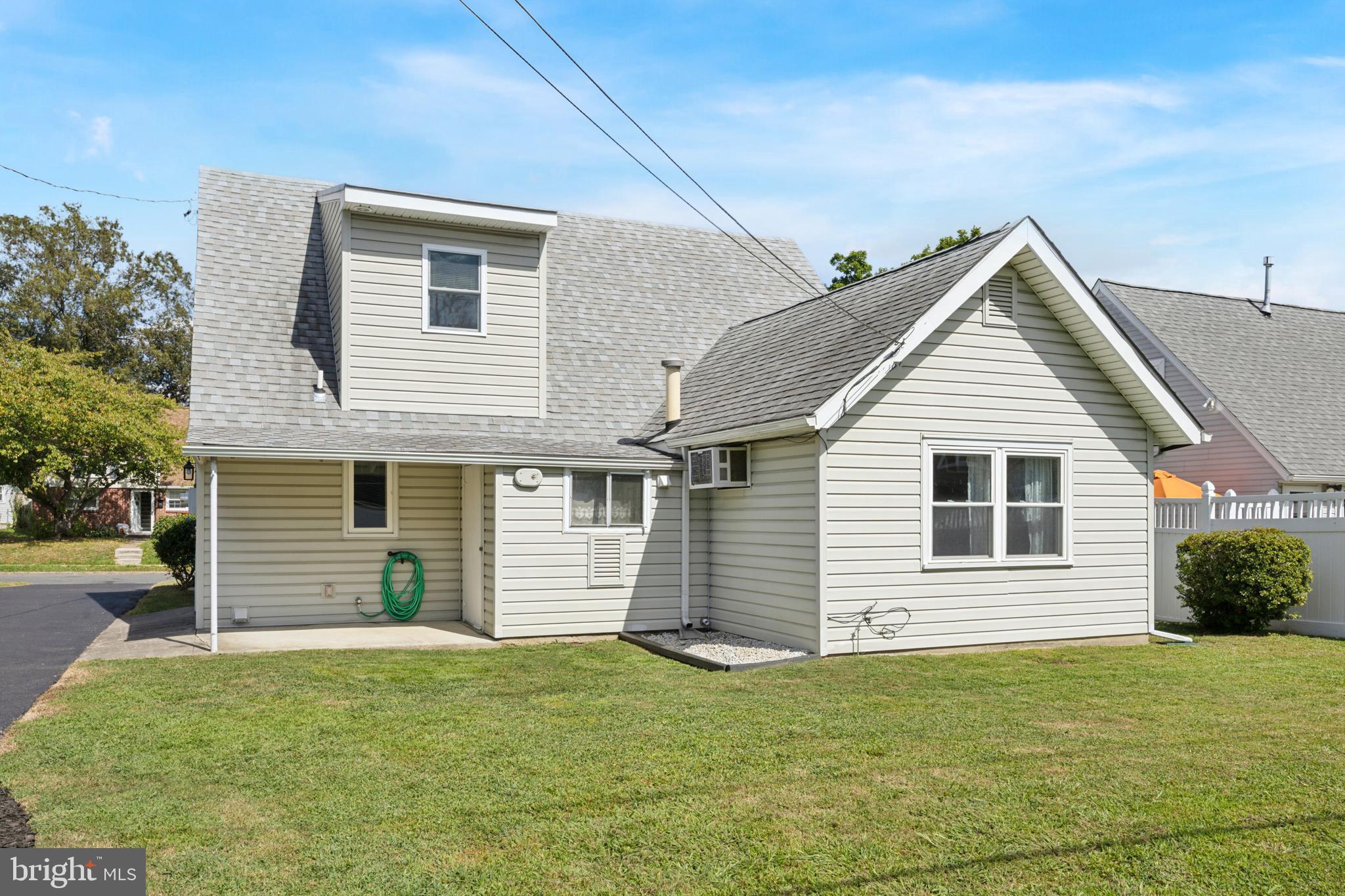 841 BOBWHITE LANE